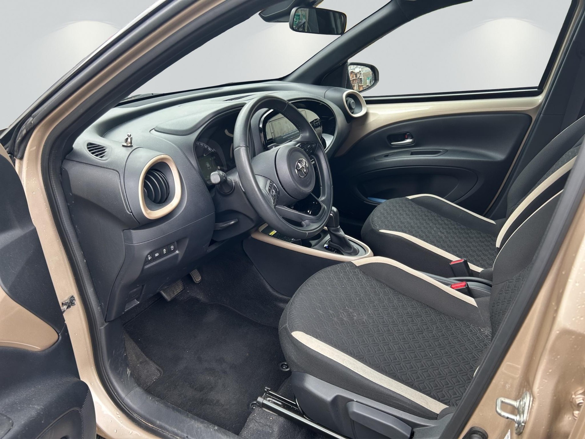 TOYOTA Aygo X 1.0 VVT-i Trend-image-9