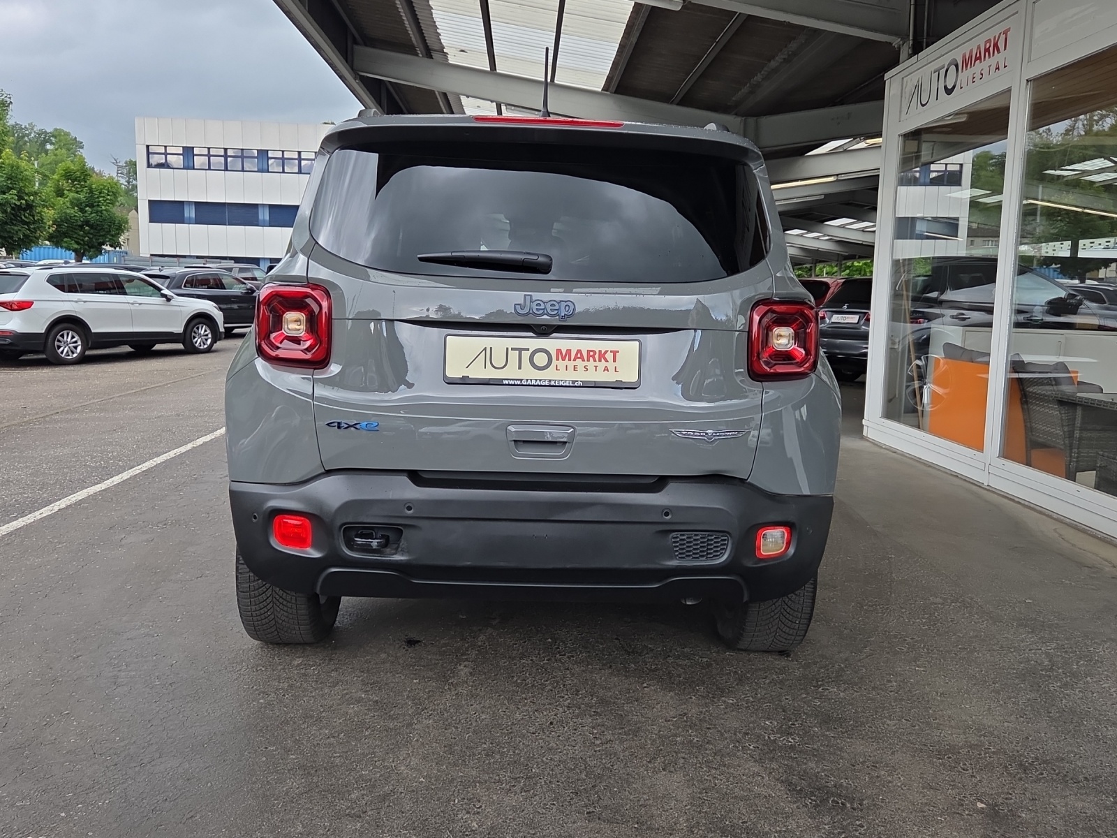 JEEP Renegade 1.3 T PHEV Trailhawk AWD-image-12