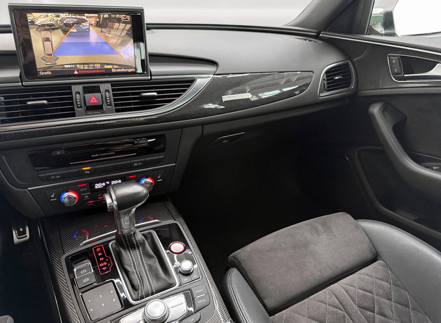 AUDI S6 Avant 4.0 TFSI V8 quattro S-tronic inkl. Garantie-image-15