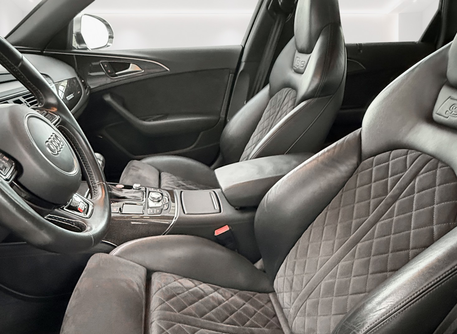 AUDI S6 Avant 4.0 TFSI V8 quattro S-tronic inkl. Garantie-image-14