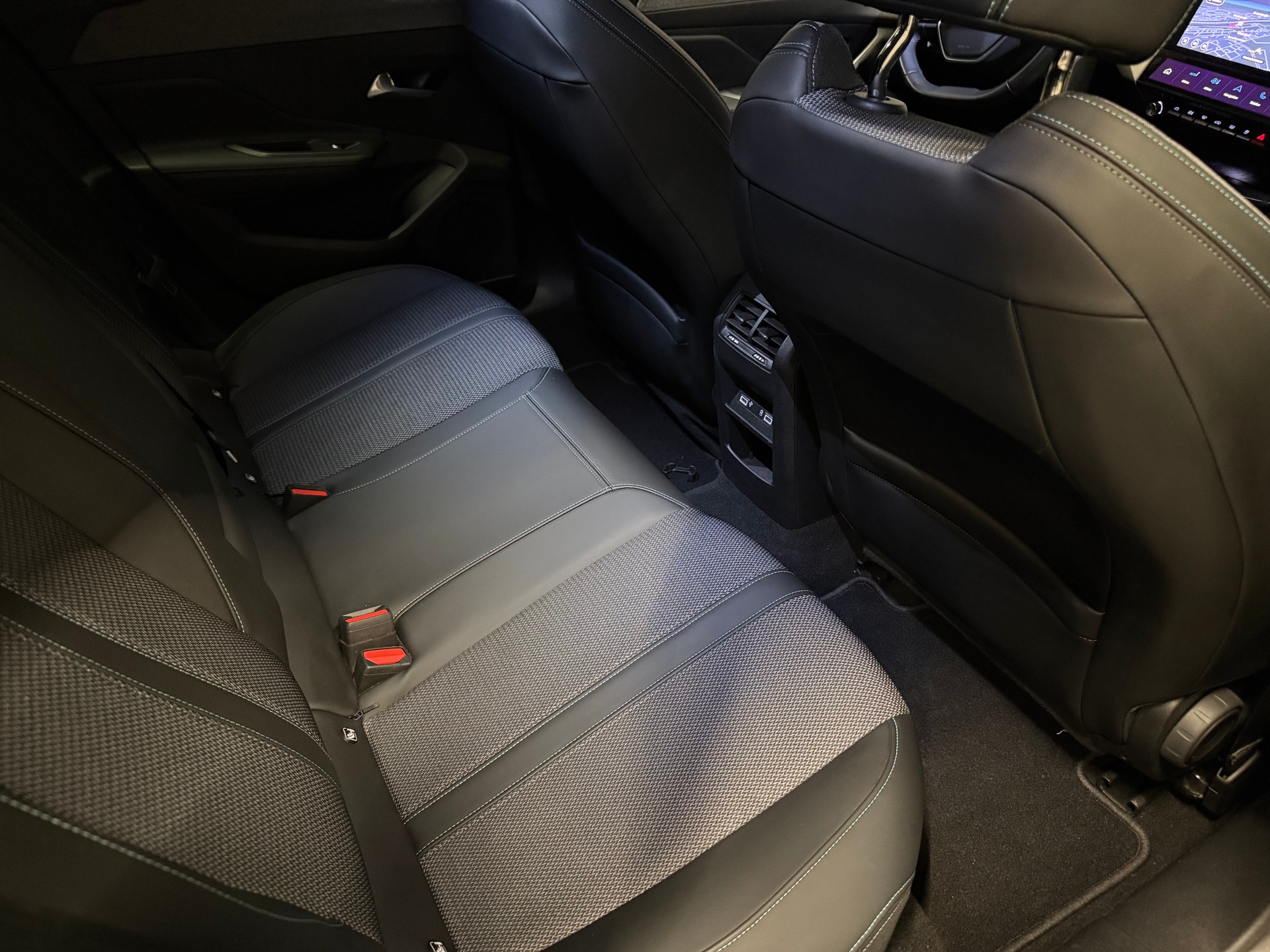 PEUGEOT 308 SW 1.5 BlueHDi Allure Pack-image-10