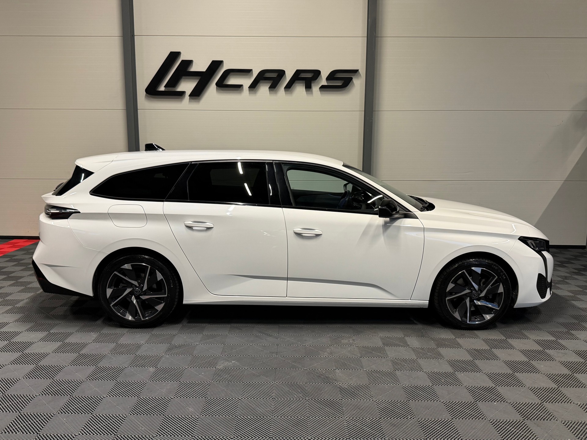 PEUGEOT 308 SW 1.5 BlueHDi Allure Pack-image-4