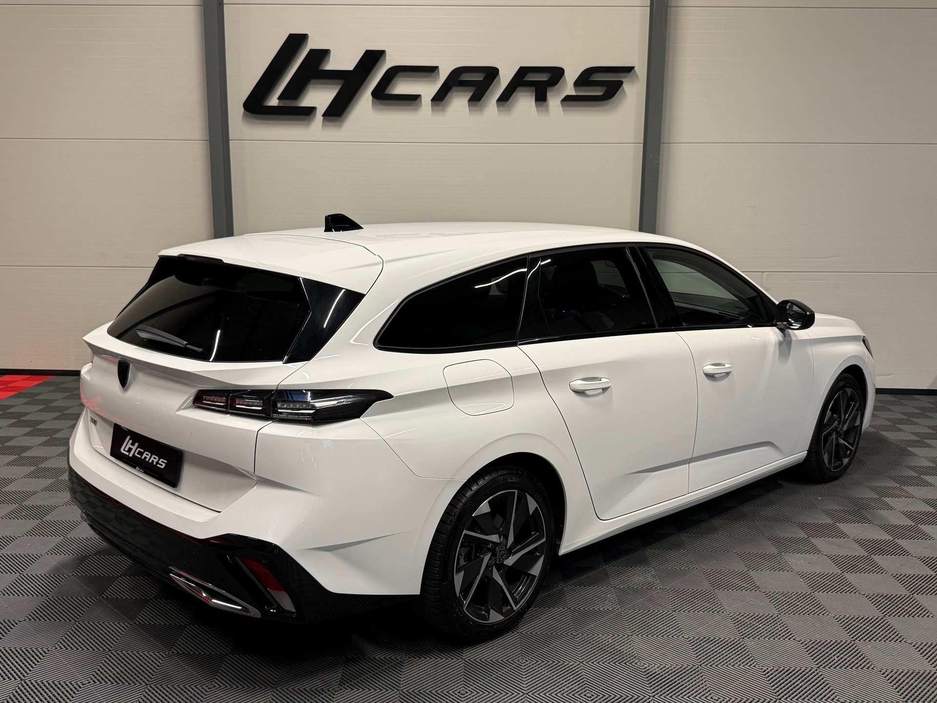PEUGEOT 308 SW 1.5 BlueHDi Allure Pack-image-3