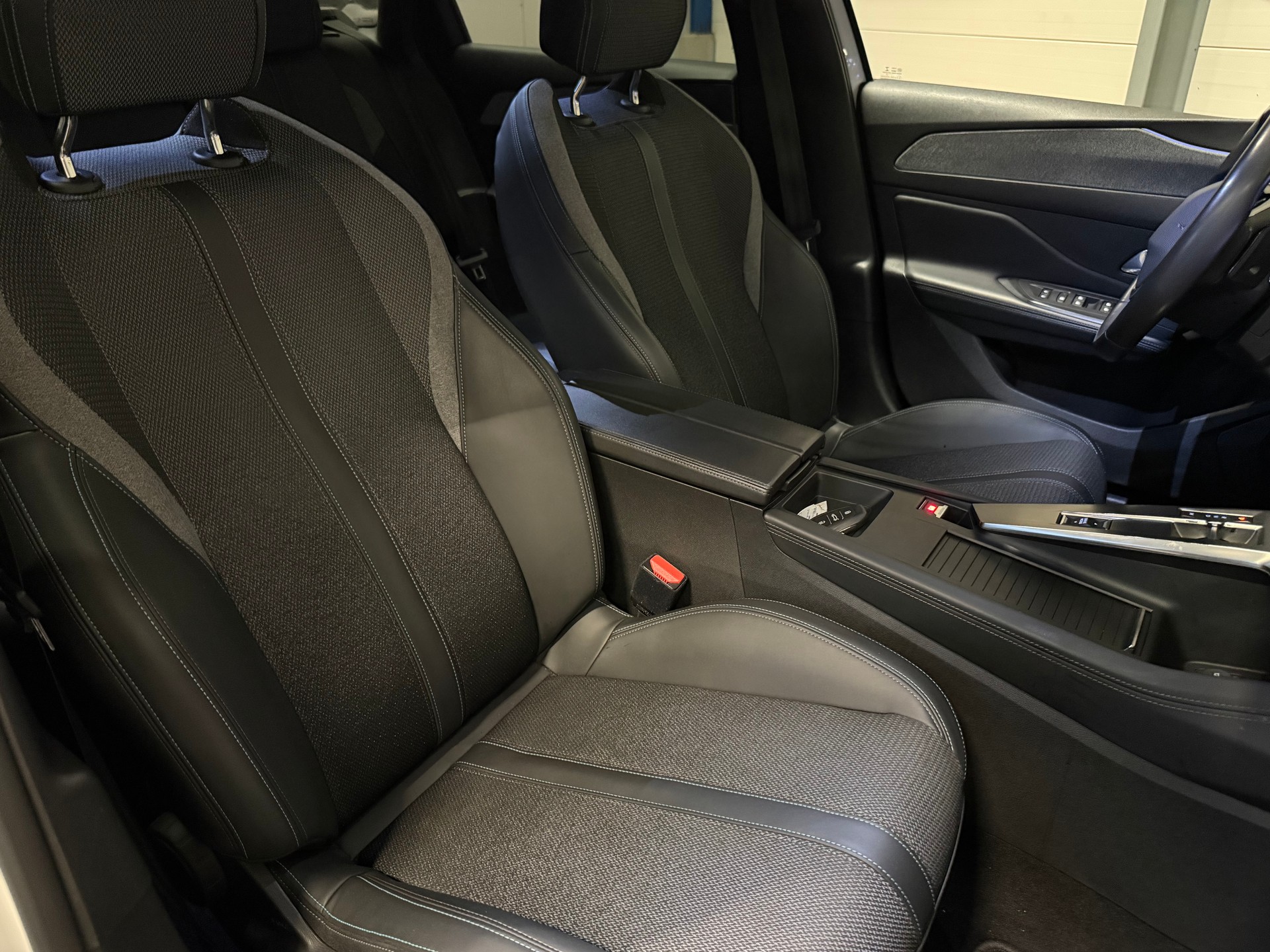 PEUGEOT 308 SW 1.5 BlueHDi Allure Pack-image-9