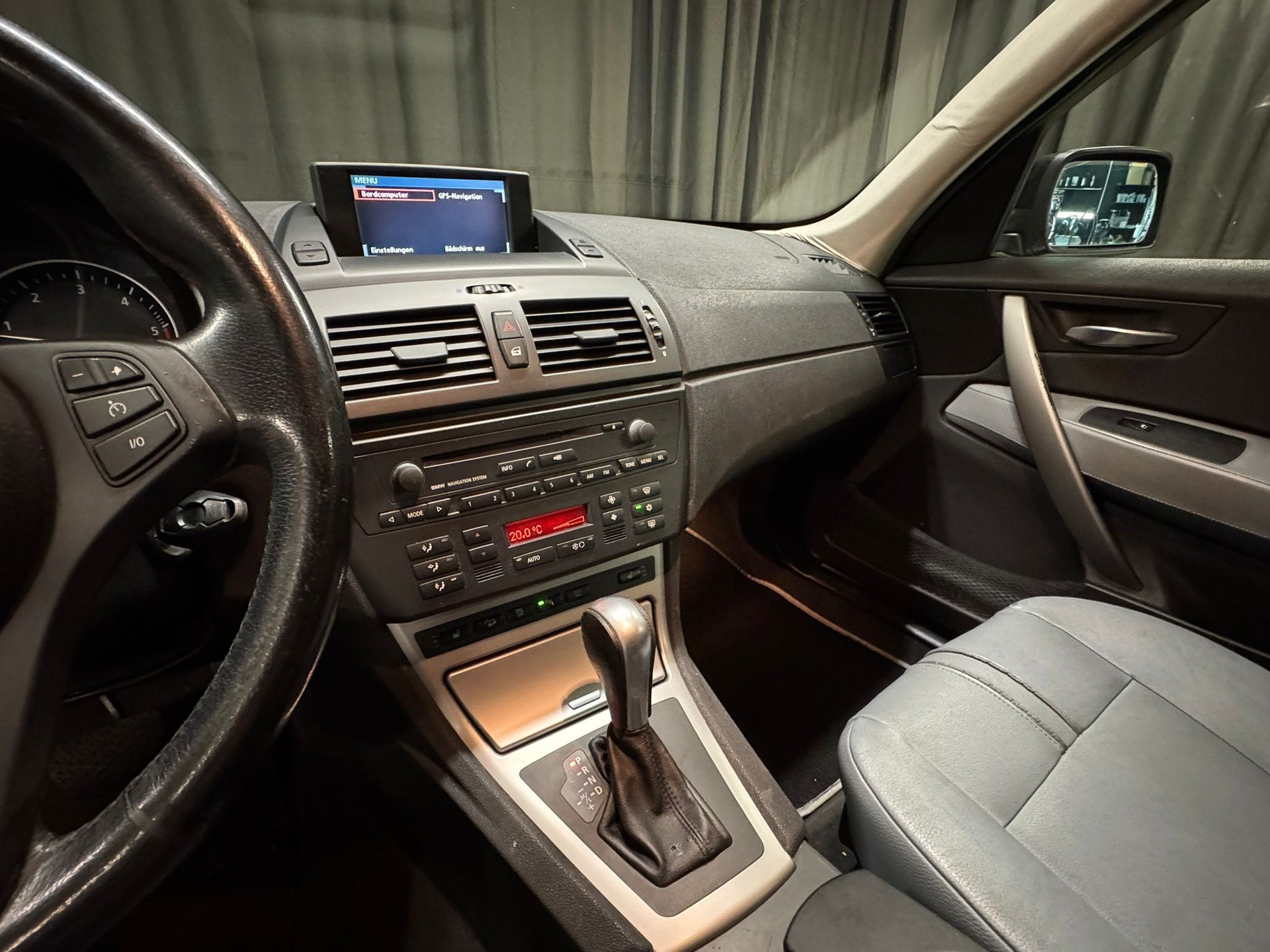 BMW X3 3.0d-image-14