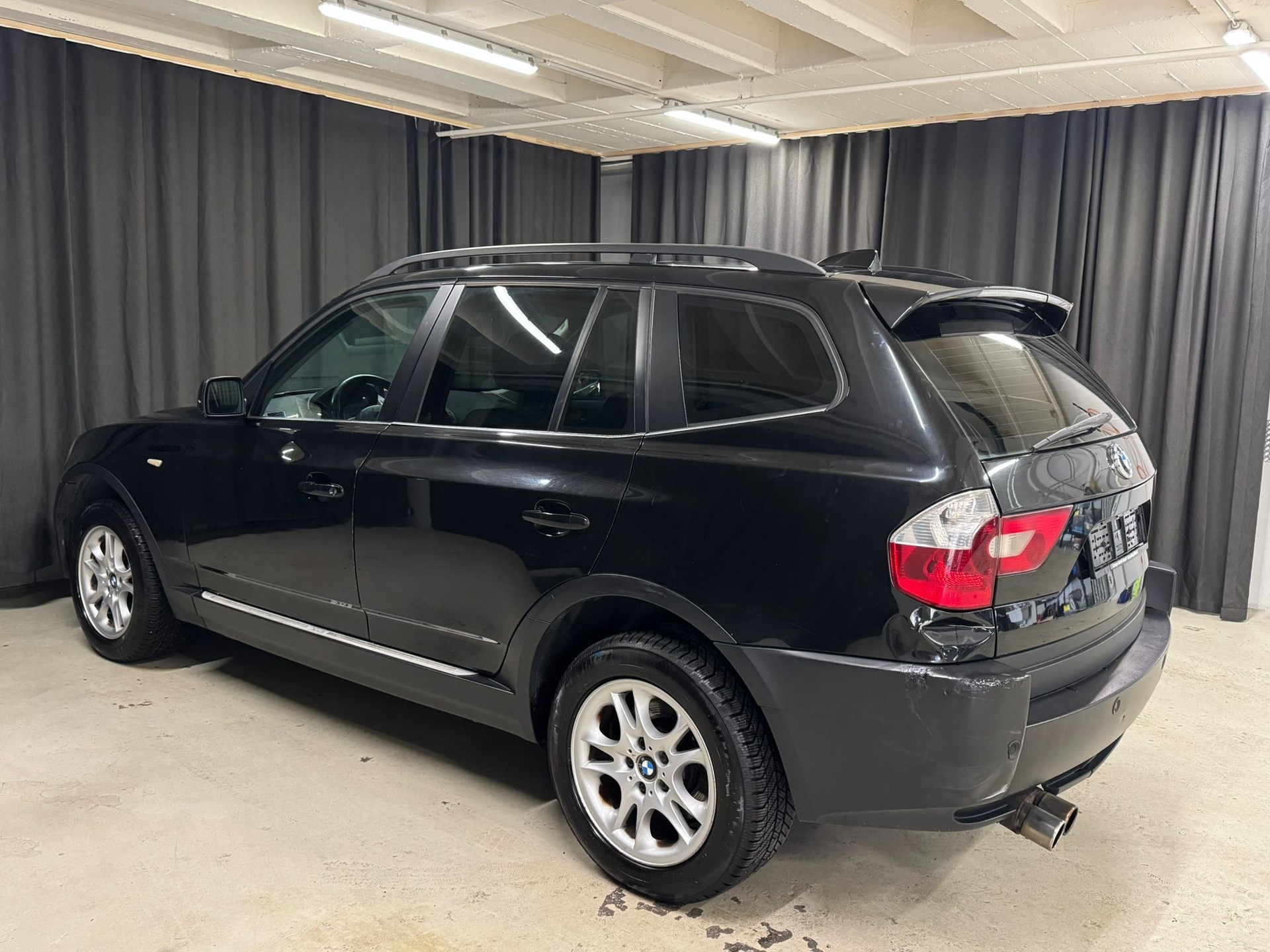 BMW X3 3.0d-image-4