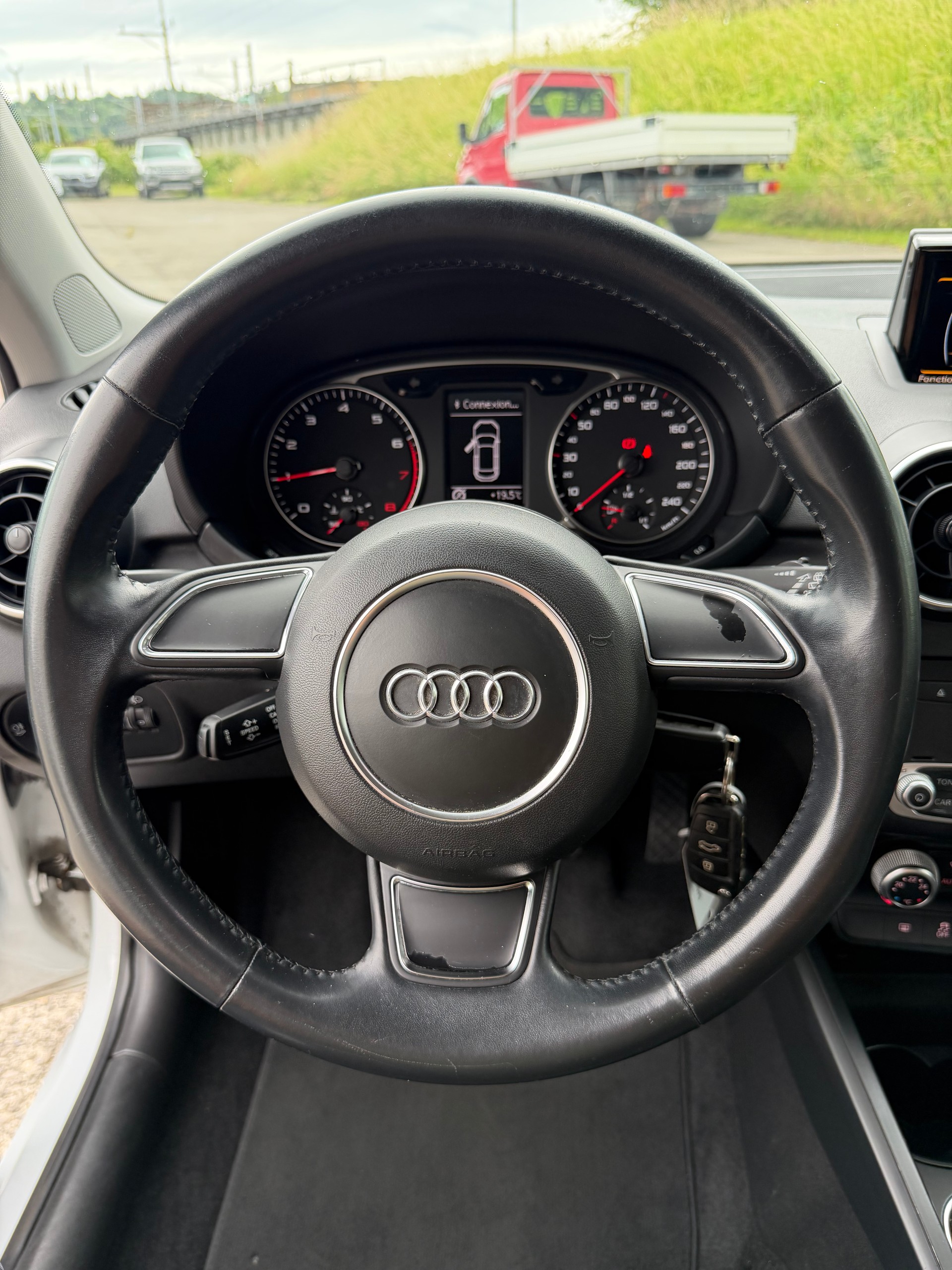 AUDI A1 Sportback 1.0 TFSI-image-9