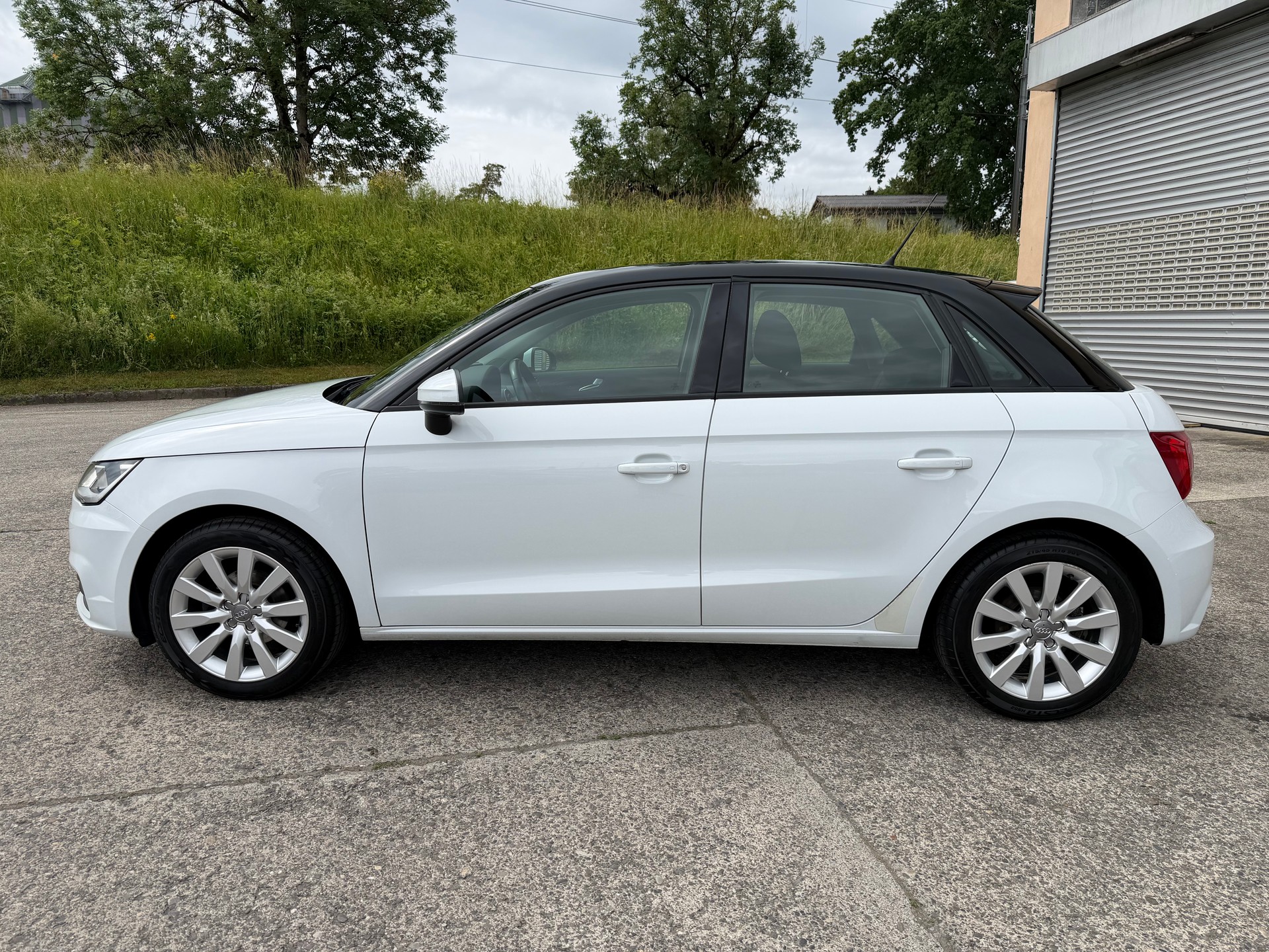 AUDI A1 Sportback 1.0 TFSI-showroom-element-1