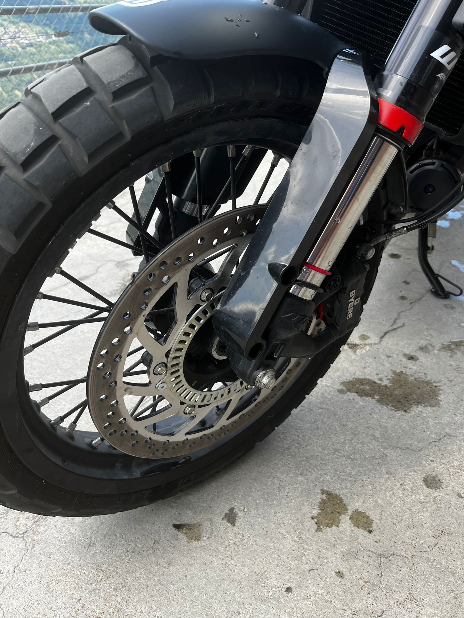 HUSQVARNA Svartpilen 125-image-2