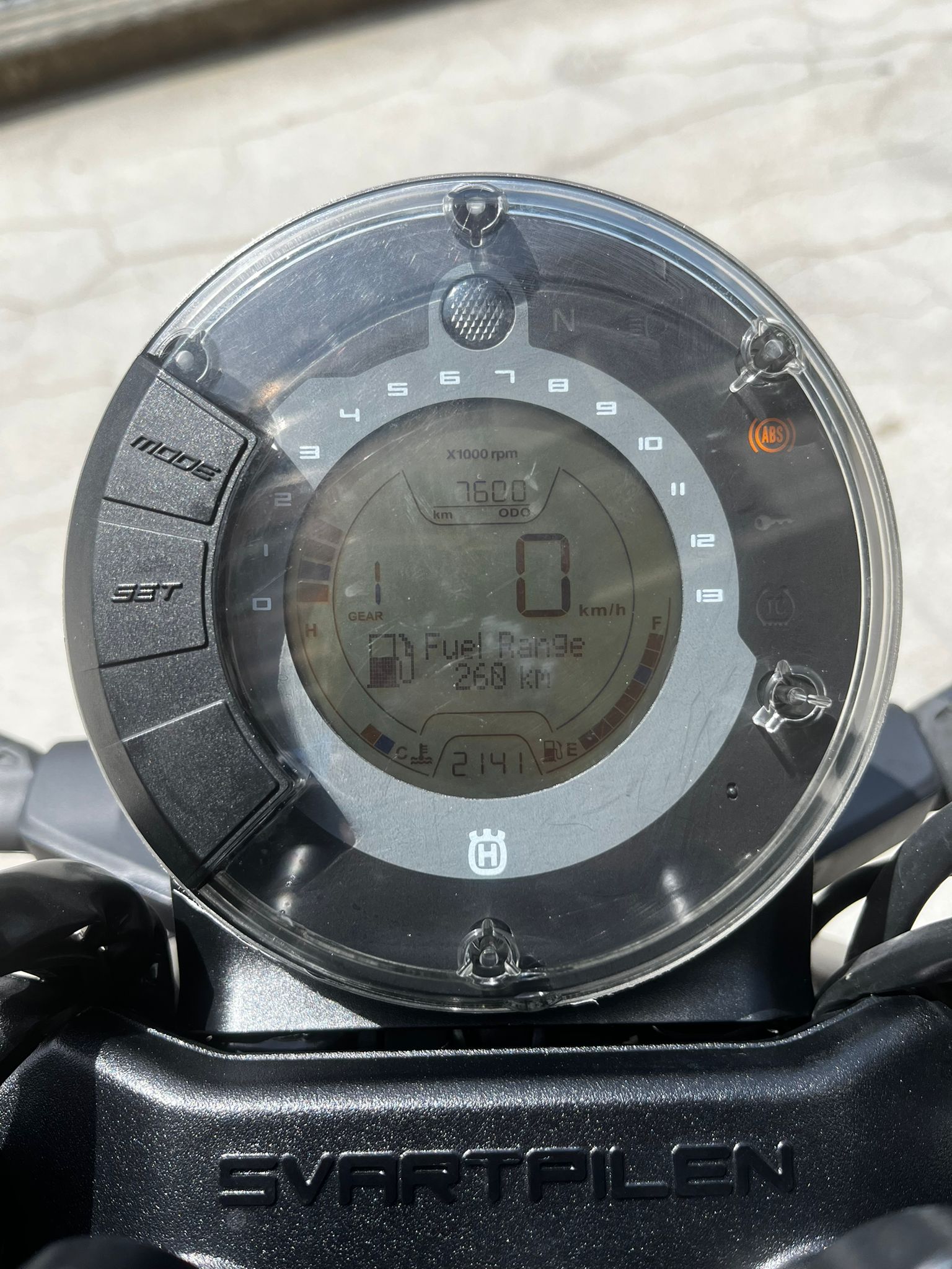 HUSQVARNA Svartpilen 125-image-3