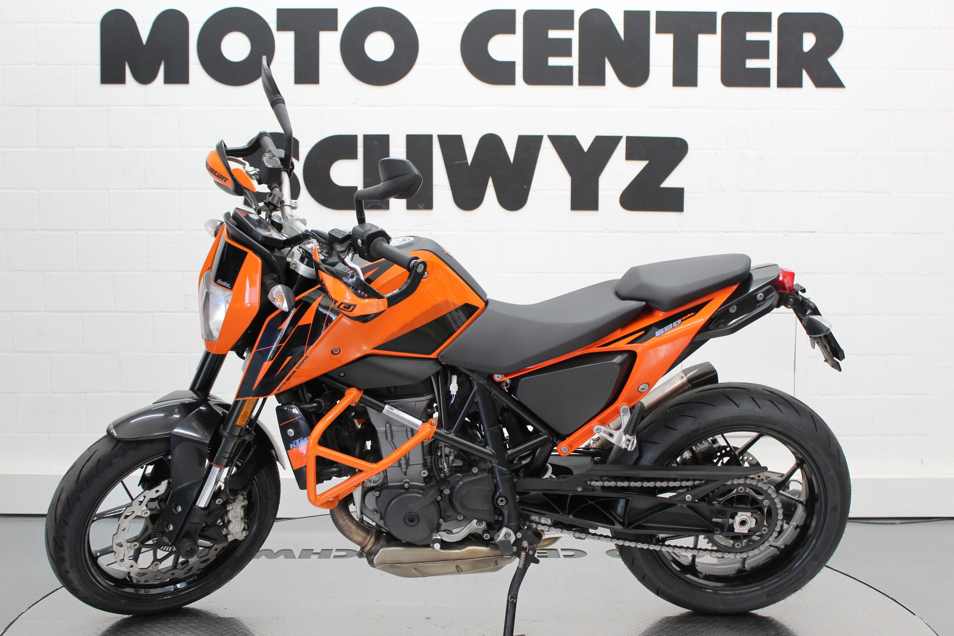 KTM 690 Duke ABS-image-5