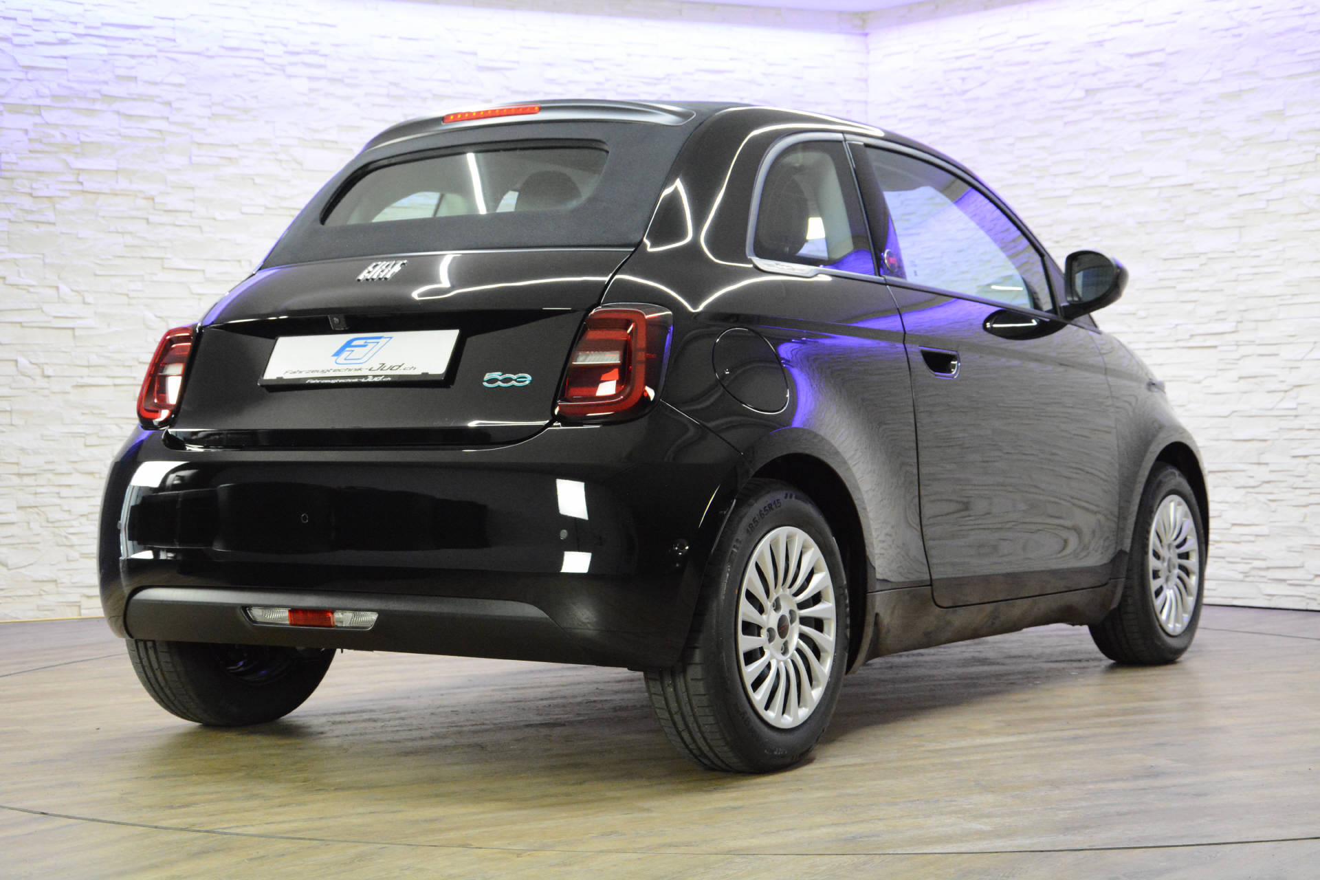 FIAT 500 Red Komfortpaket-image-4