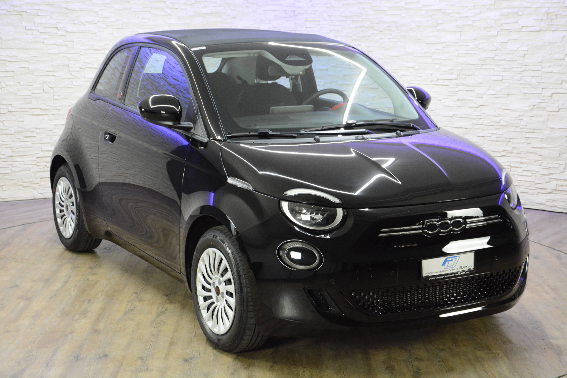 FIAT 500 Red Komfortpaket-image-7