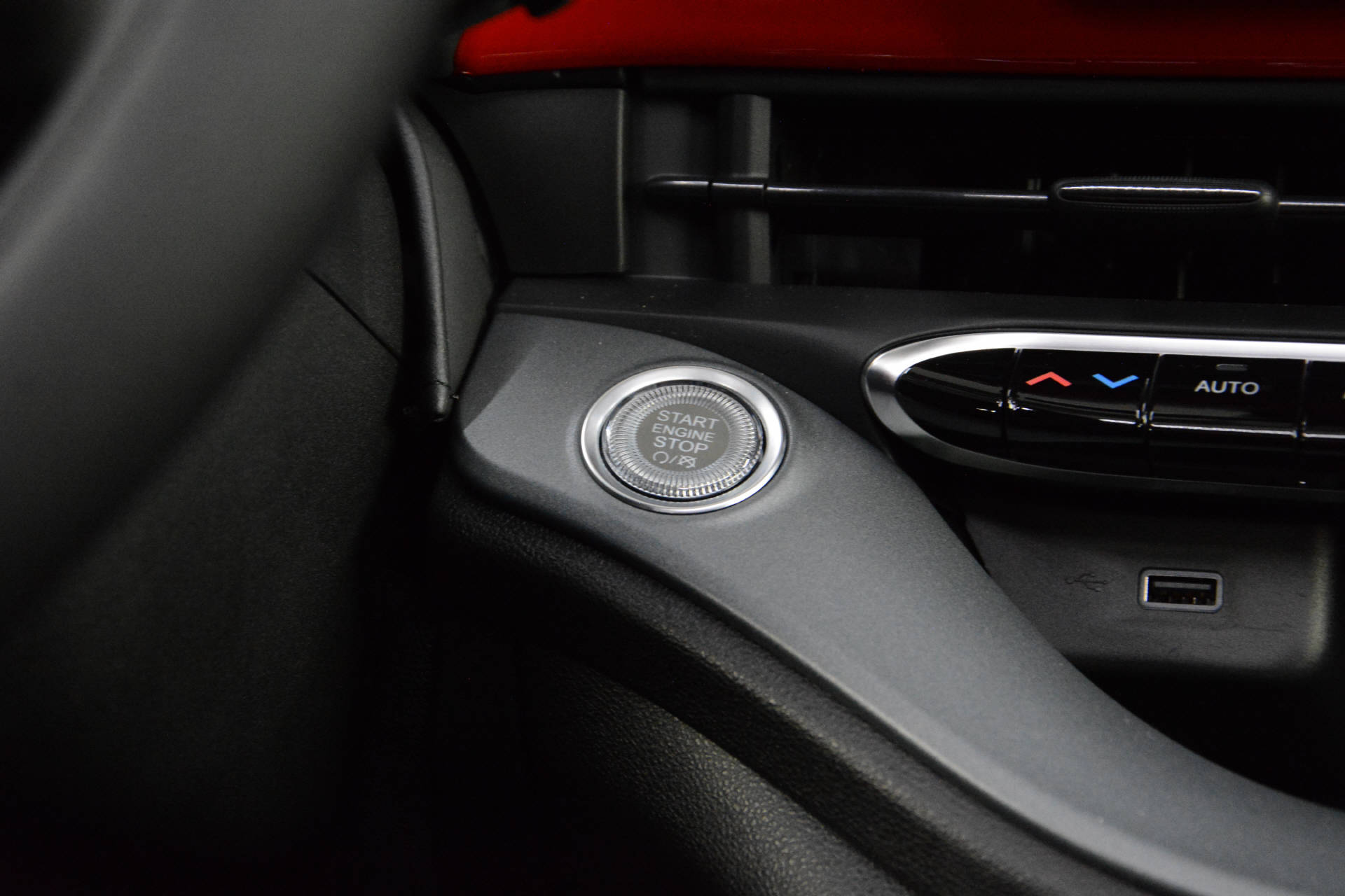 FIAT 500 Red Komfortpaket-image-21