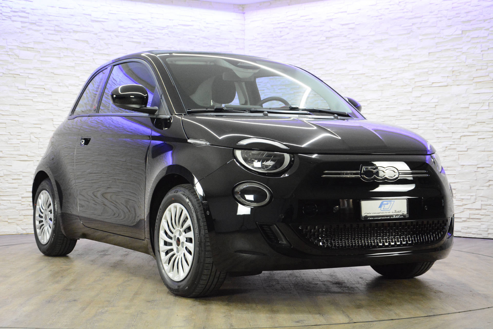 FIAT 500 Red Komfortpaket-showroom-element-1