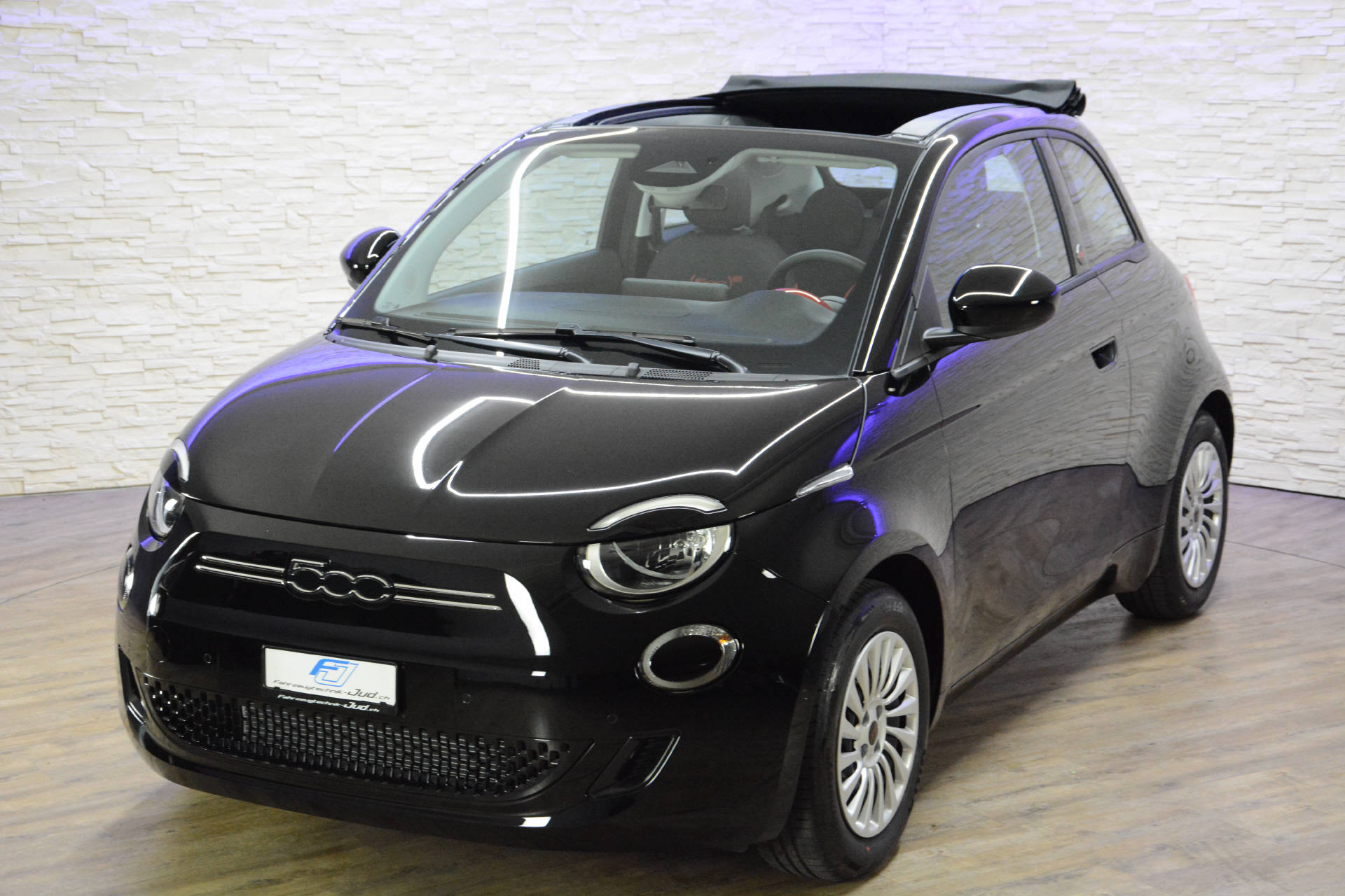 FIAT 500 Red Komfortpaket-image-8