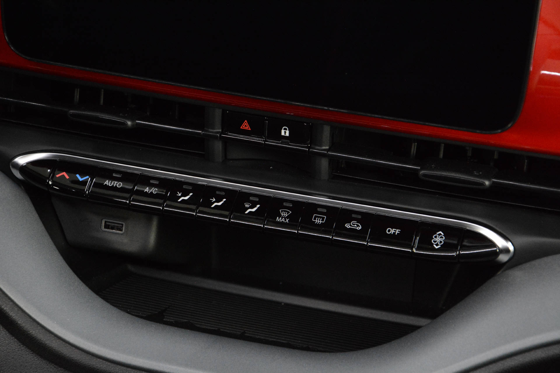 FIAT 500 Red Komfortpaket-image-18