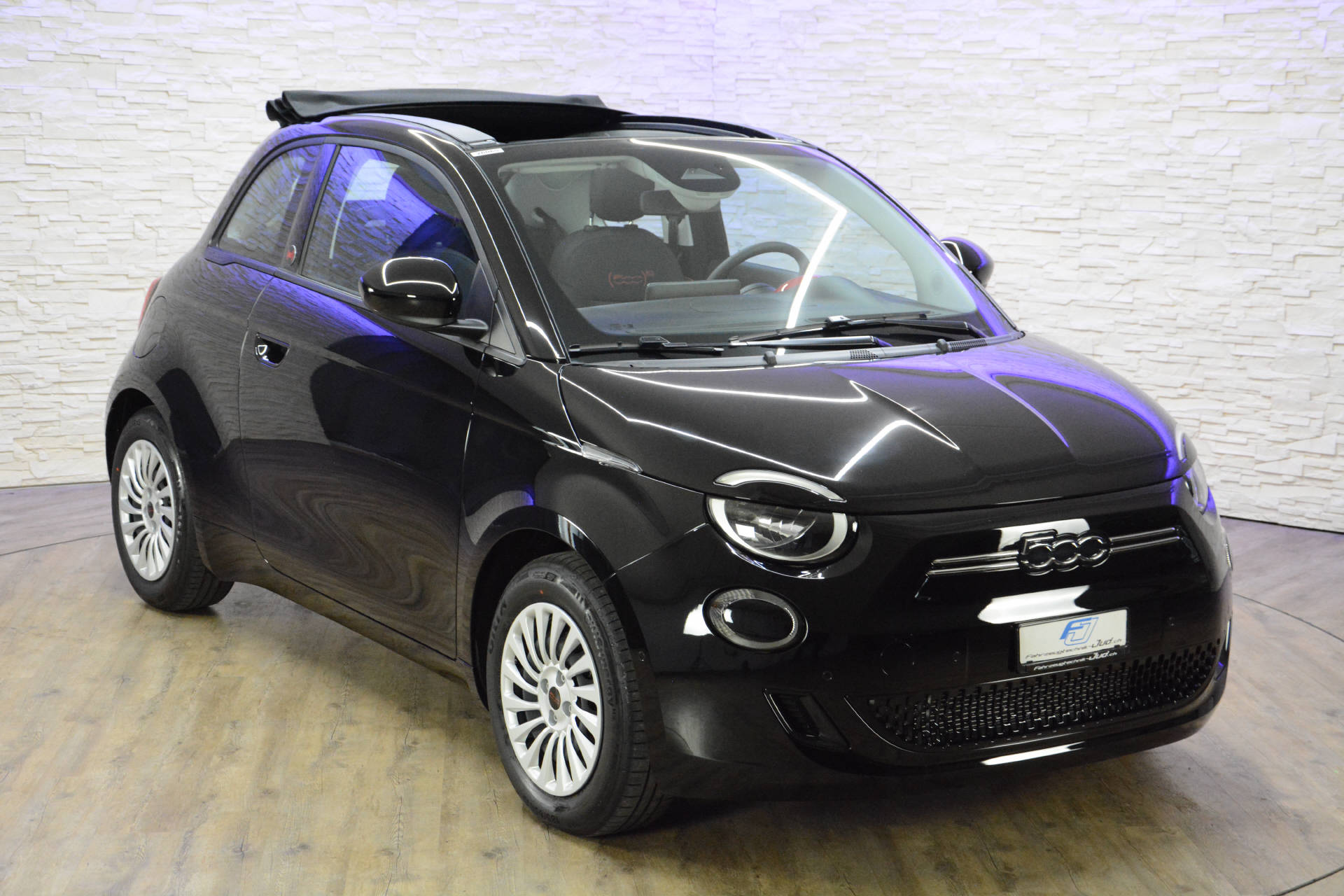 FIAT 500 Red Komfortpaket-image-9