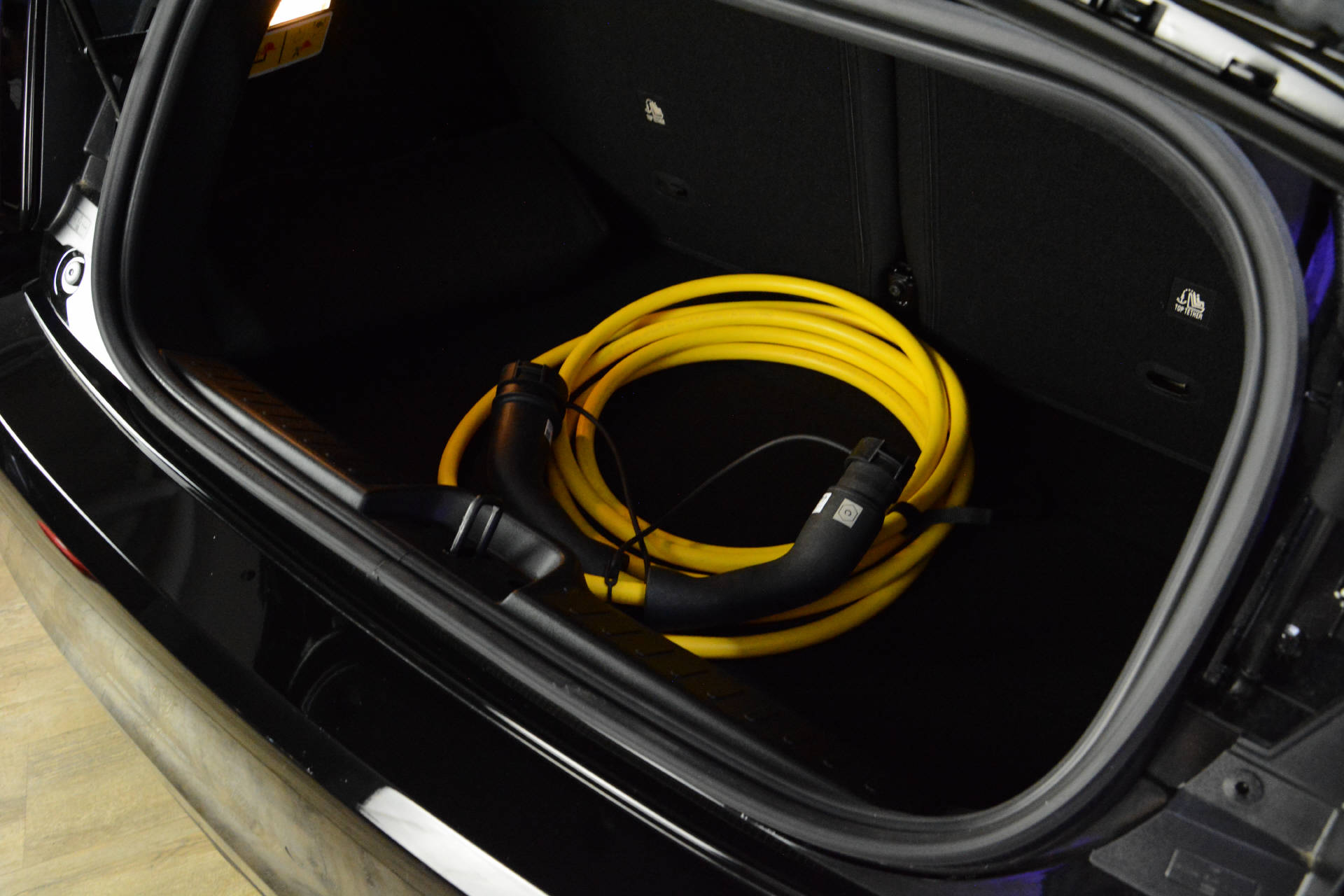 FIAT 500 Red Komfortpaket-image-26
