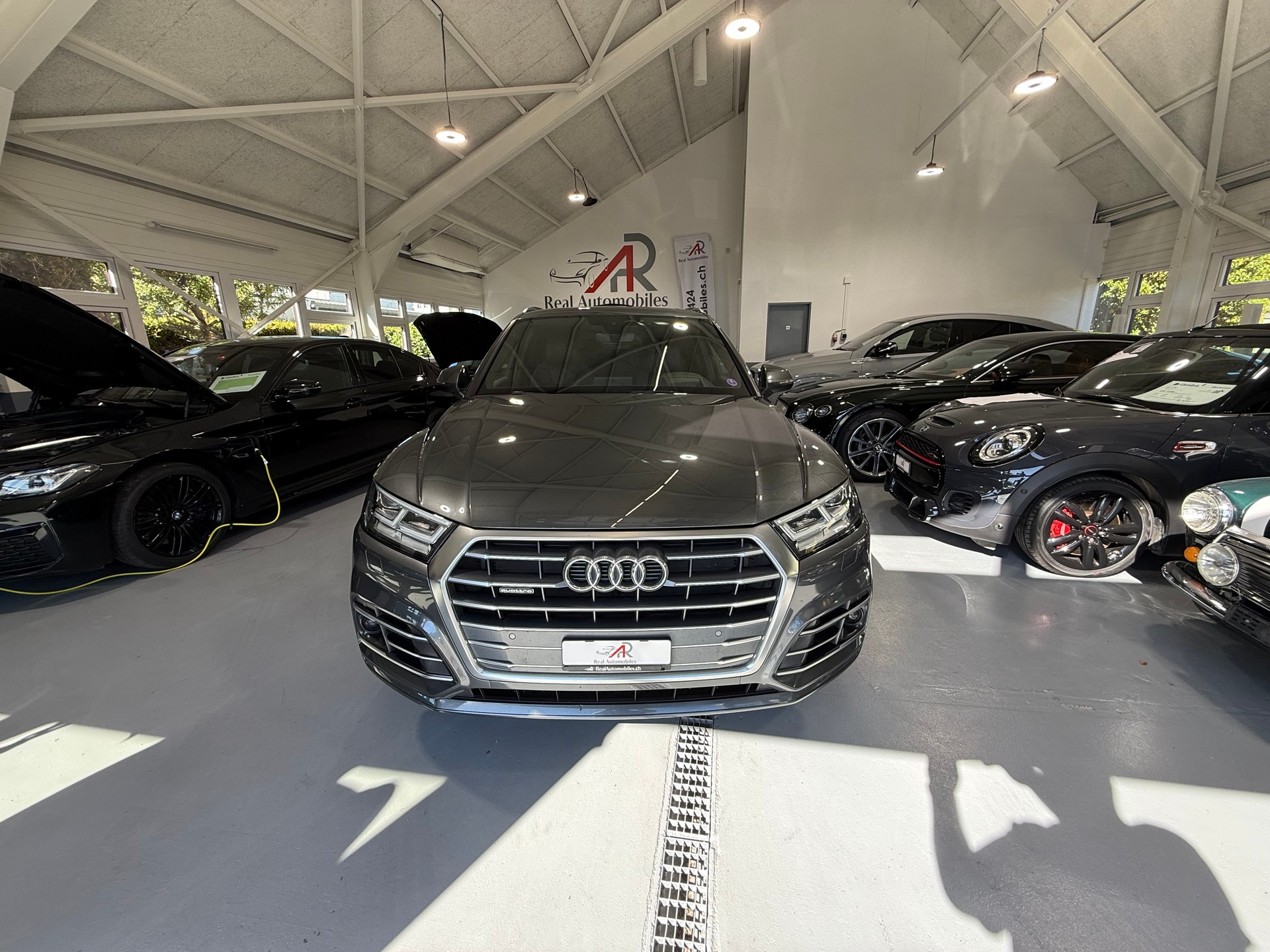 AUDI Q5 2.0 TFSI sport quattro S-tronic S-Line-image-1