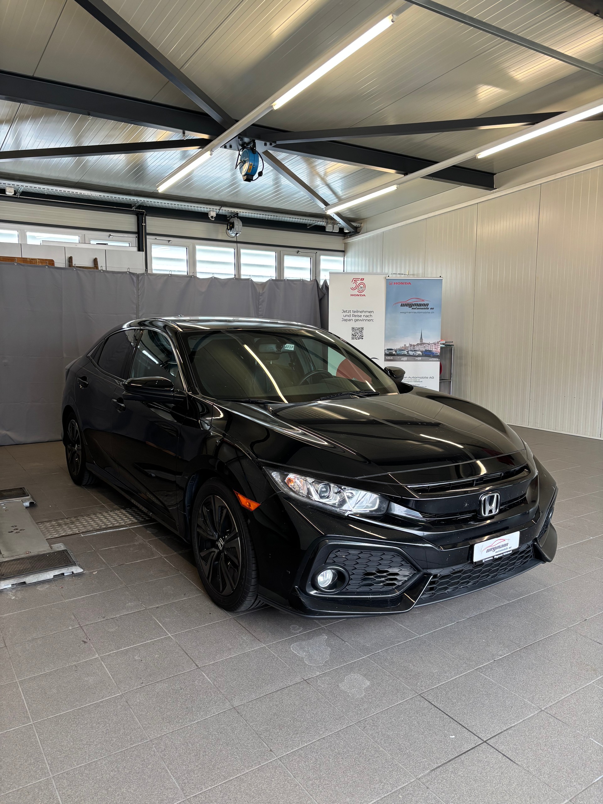 HONDA Civic 1.5 VTEC Sport CVT-showroom-element-2