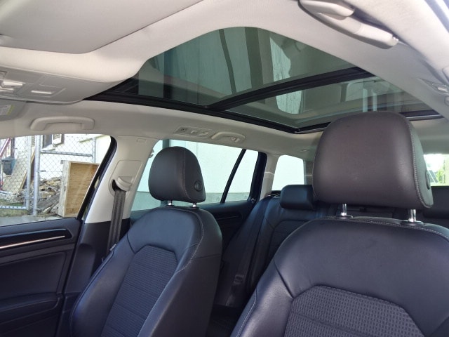VW Golf Variant 1.4 TSI Highline DSG-image-11