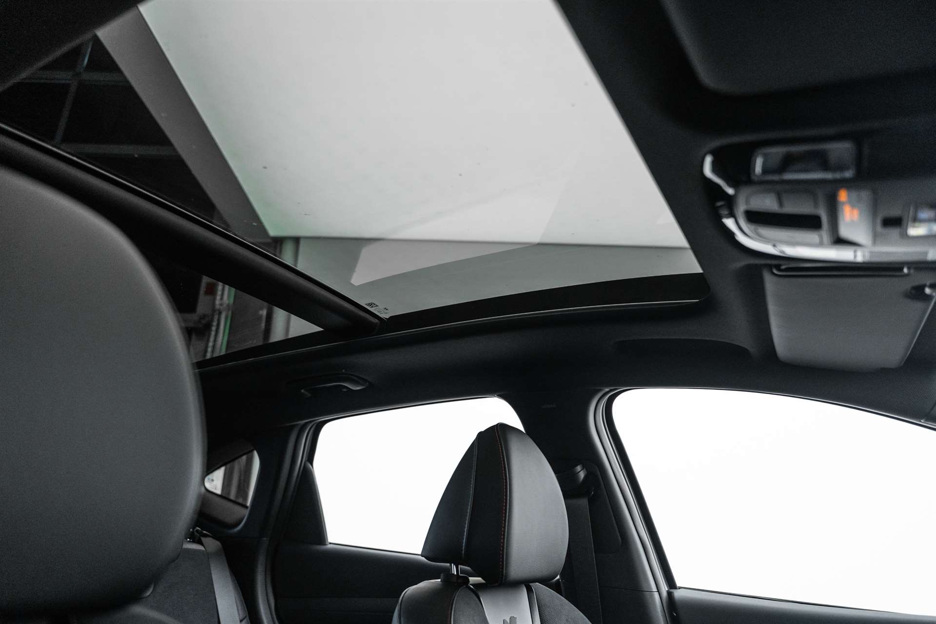 HYUNDAI Tucson 1.6 TGDI 48V N-Line 4WD DCT-image-10