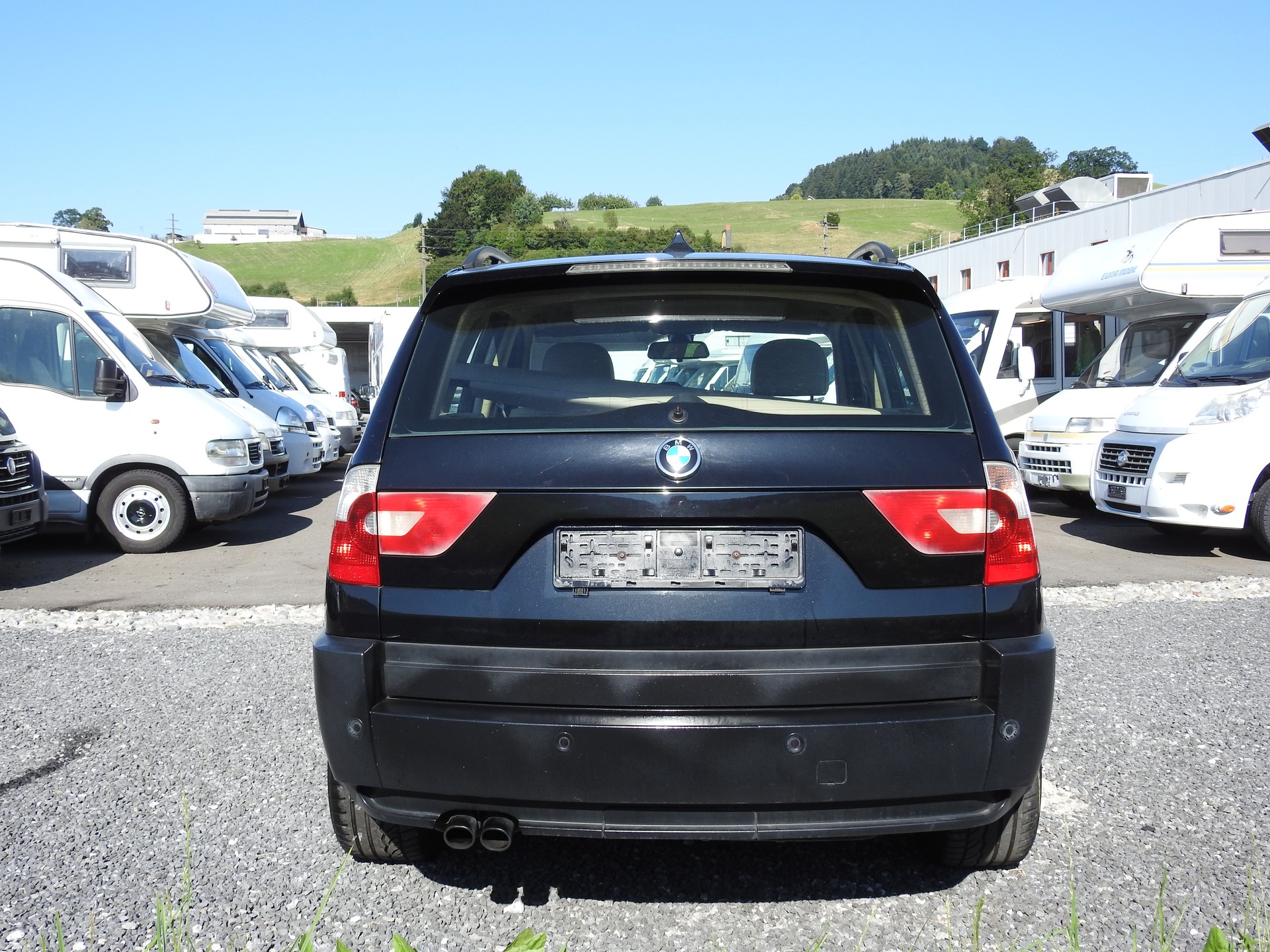 BMW X3 3.0i-image-4
