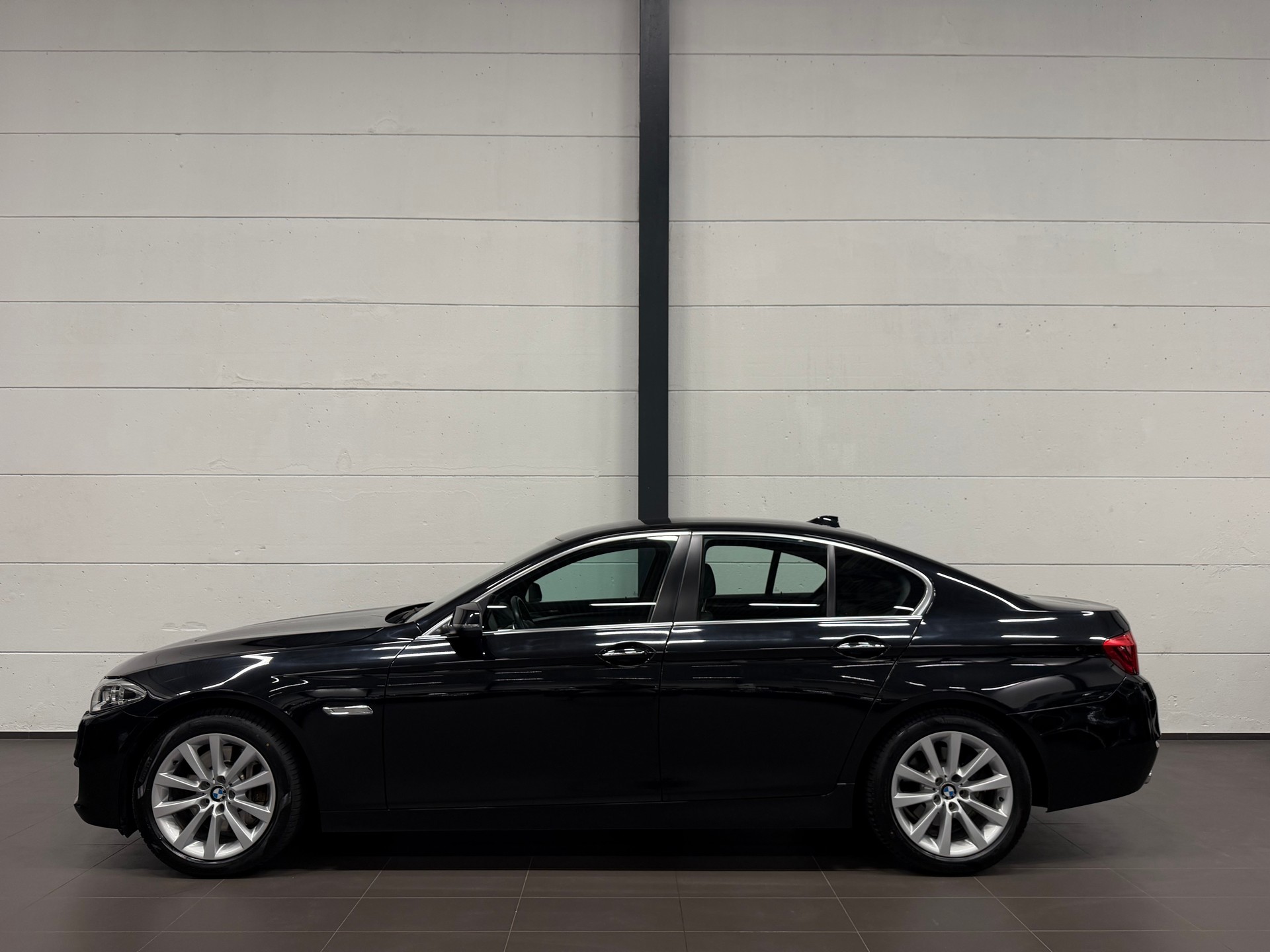 BMW 525d xDrive Steptronic-image-8