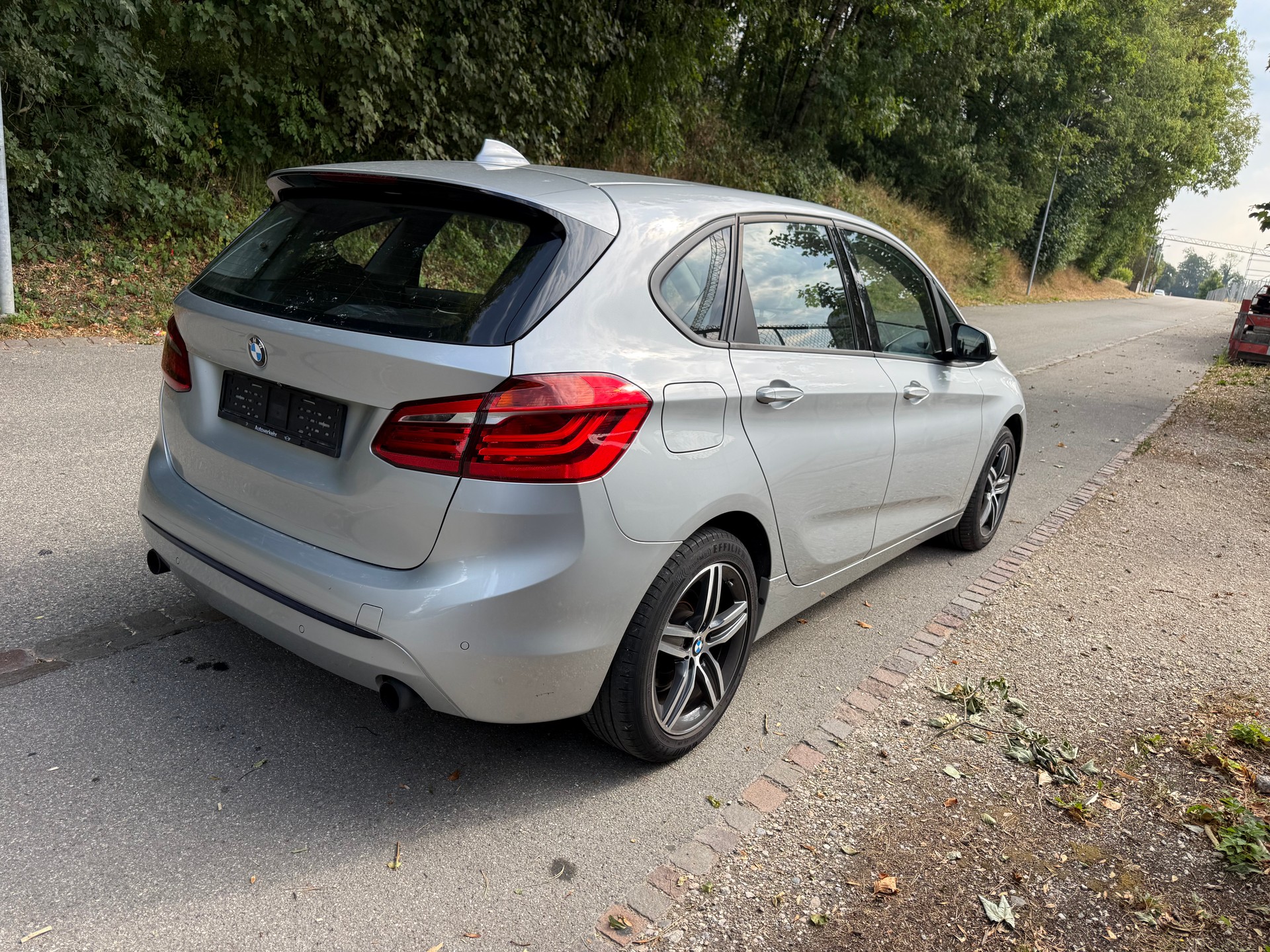 BMW 220i Active Tourer Sport Line Steptronic-image-4