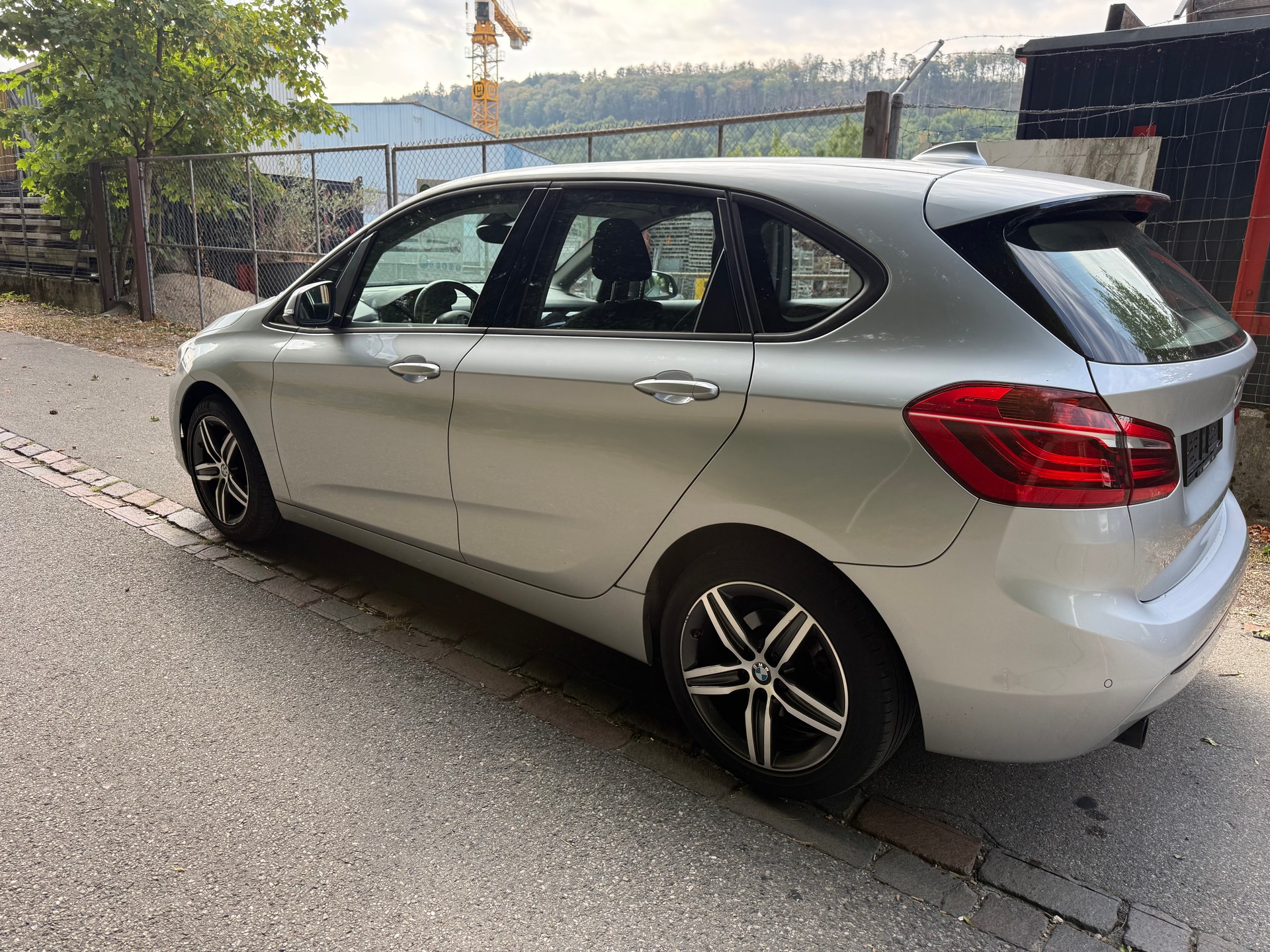 BMW 220i Active Tourer Sport Line Steptronic-image-5