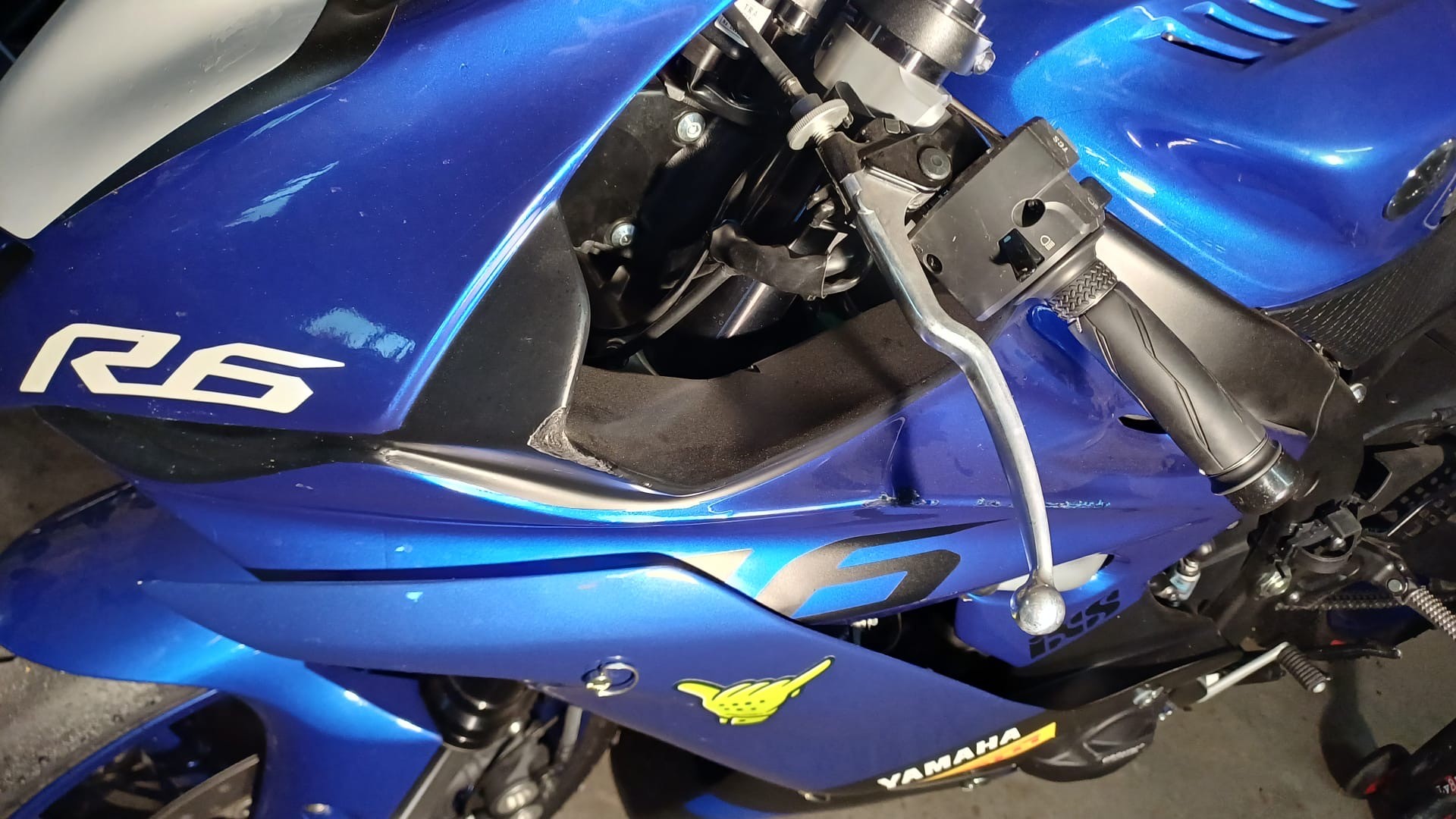 YAMAHA YZF-R6-image-7