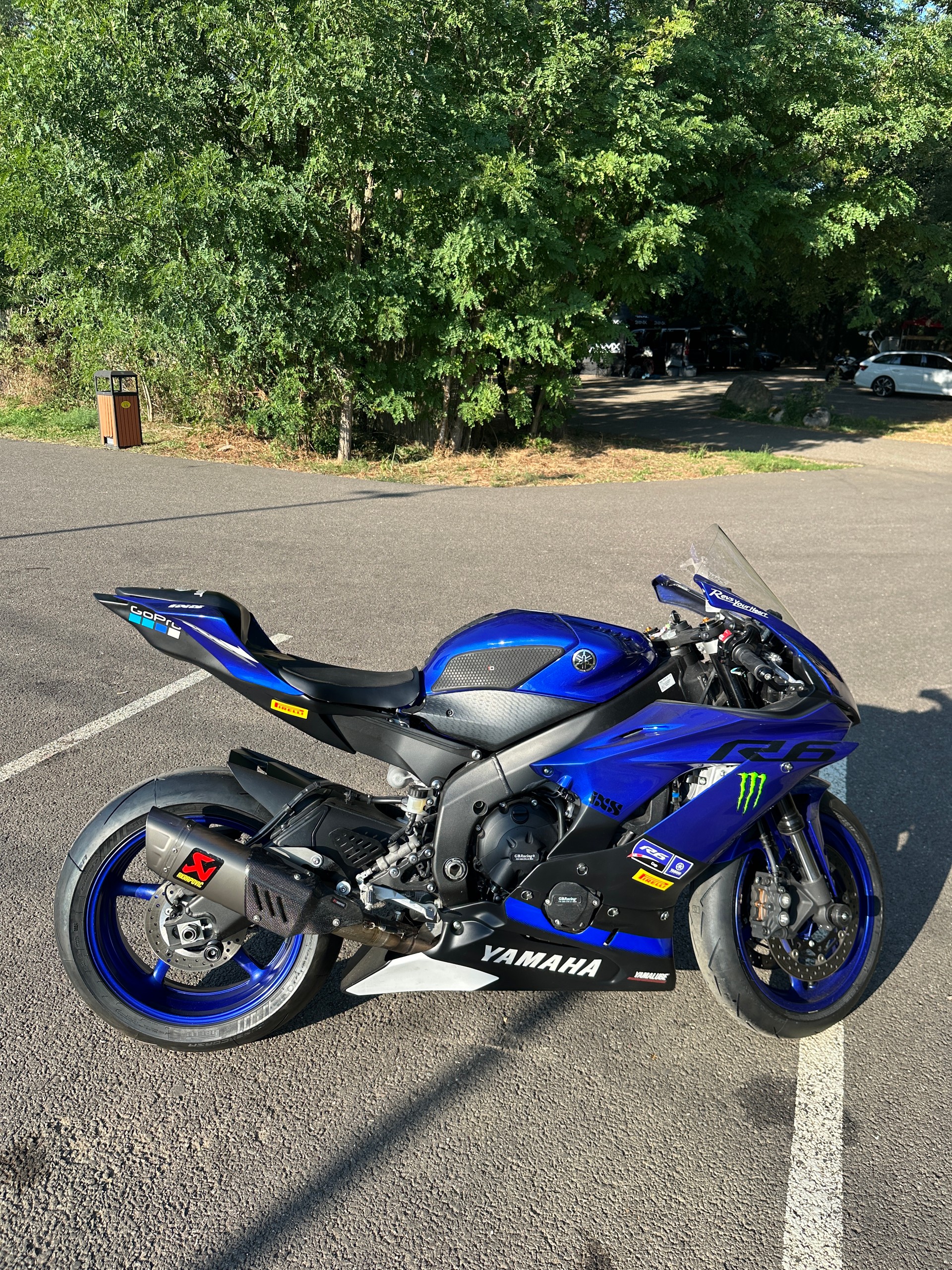 YAMAHA YZF-R6-image-0