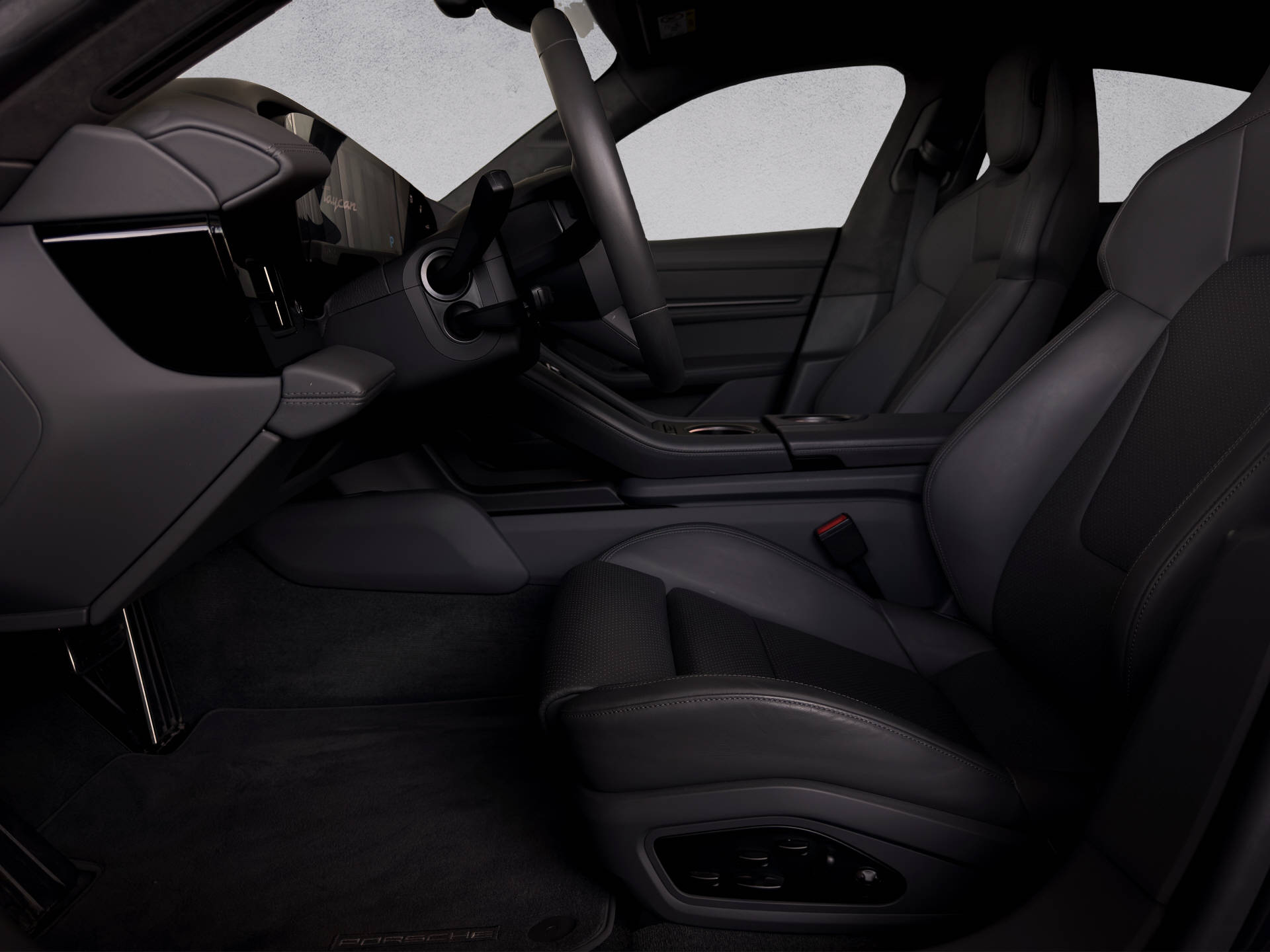 PORSCHE Taycan Turbo-image-6