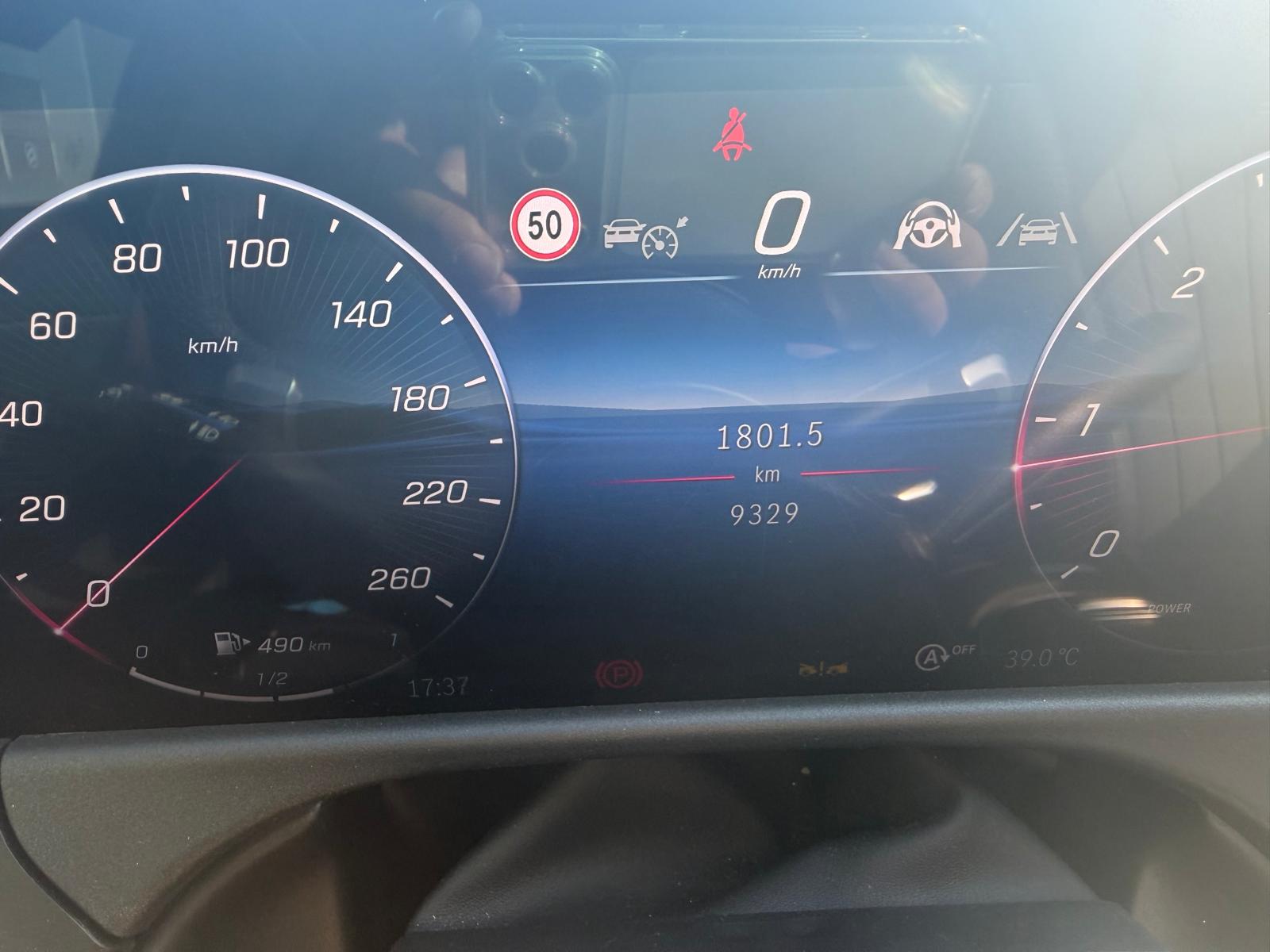 MERCEDES-BENZ E 220 d T 4Matic 9G-Tronic-image-13