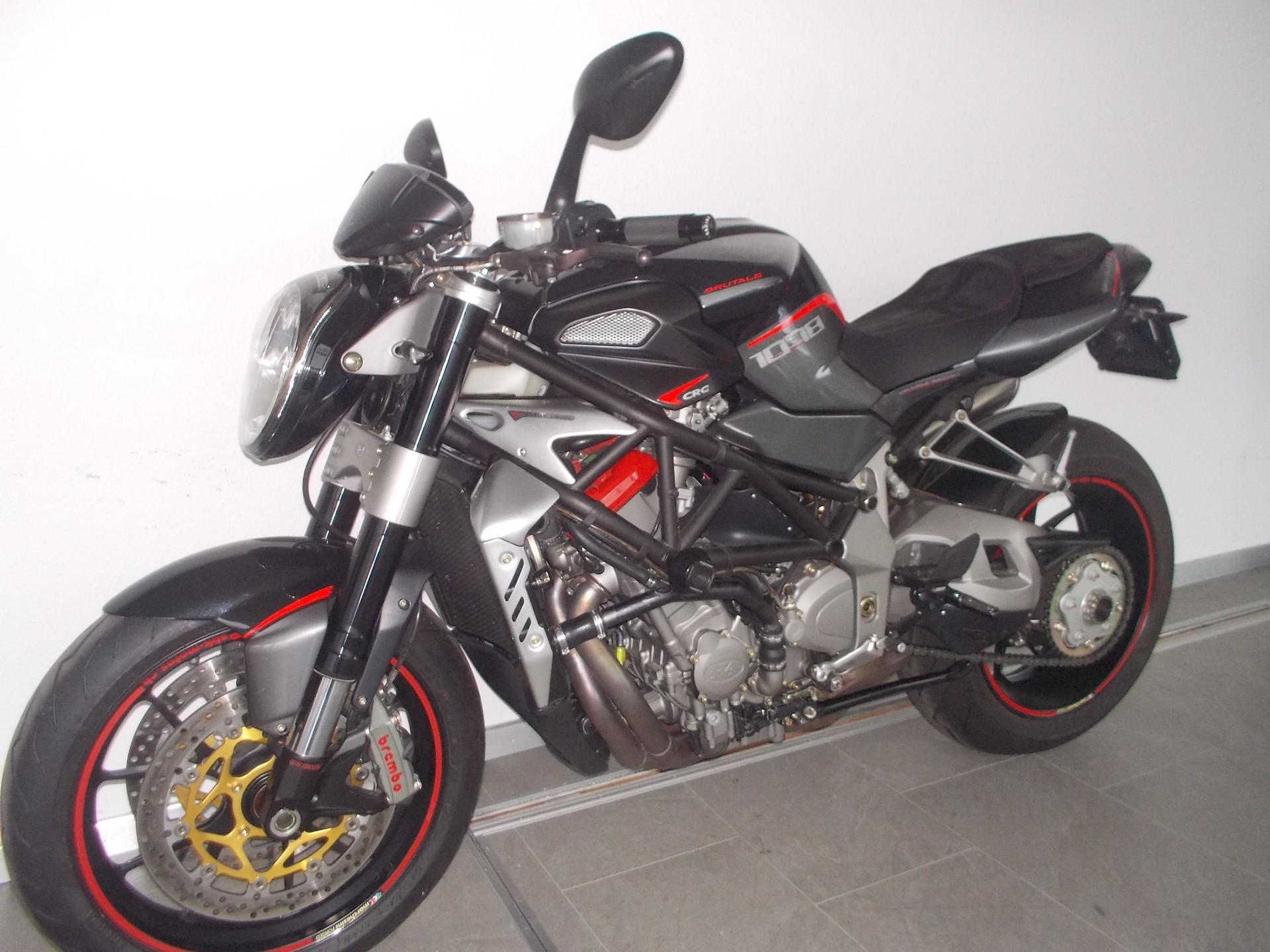 MV AGUSTA B4 Brutale 1078 RR-image-4