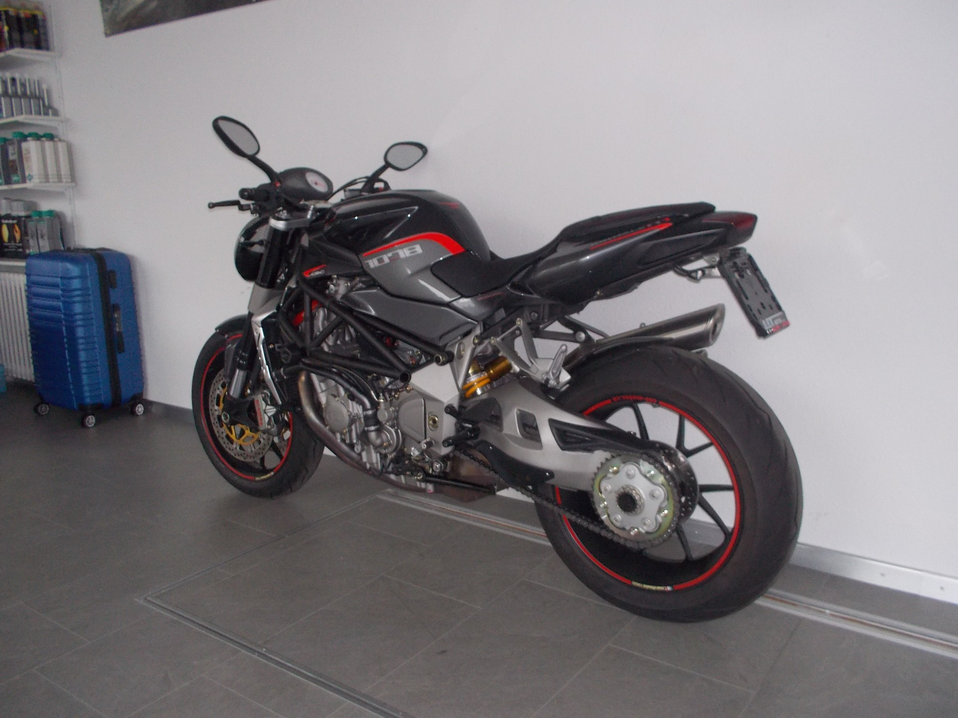 MV AGUSTA B4 Brutale 1078 RR-image-2