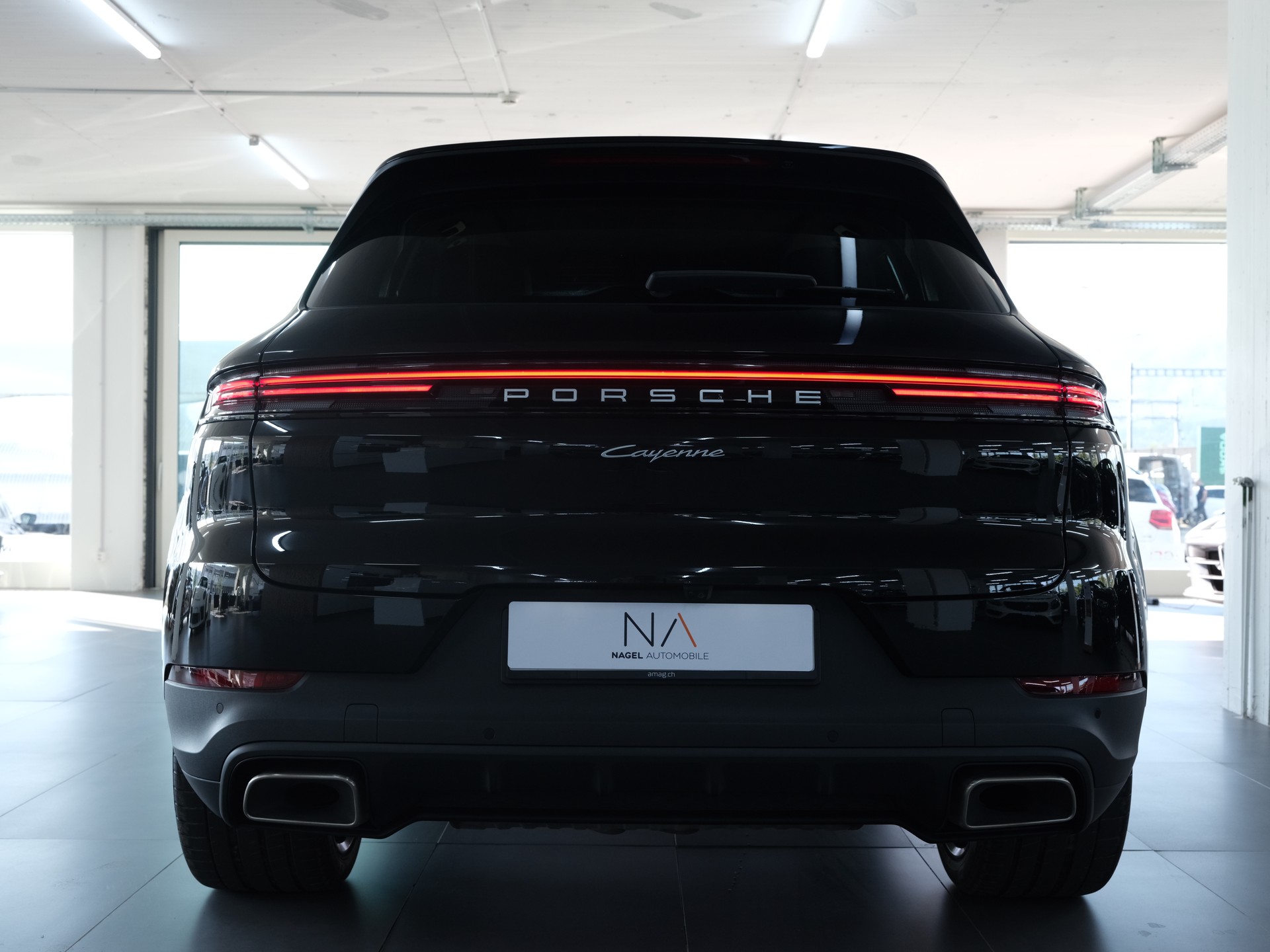 PORSCHE Cayenne Tiptronic *Panorama* *Porsche Aproved*-showroom-element-3