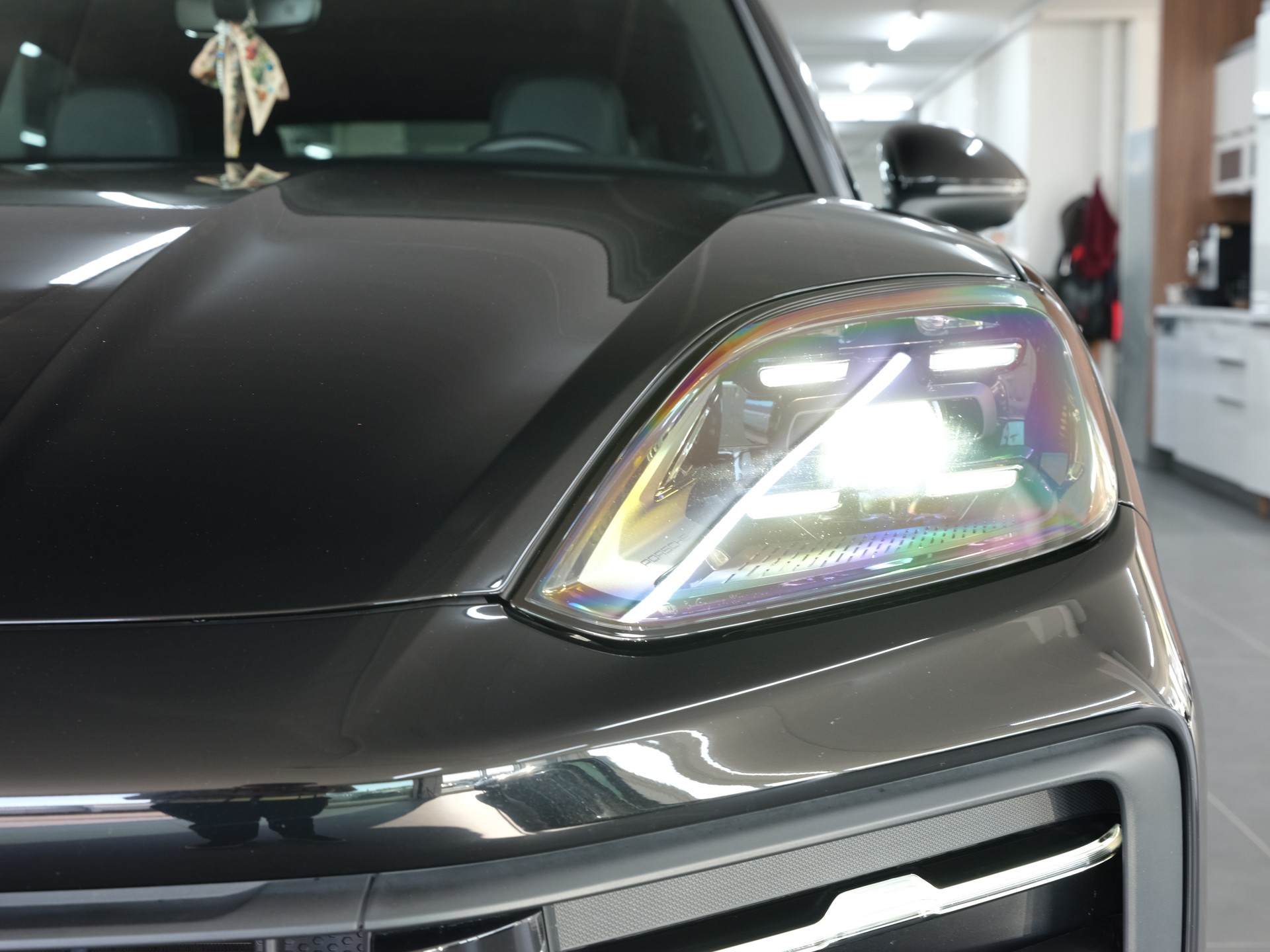 PORSCHE Cayenne Tiptronic *Panorama* *Porsche Aproved*-image-11