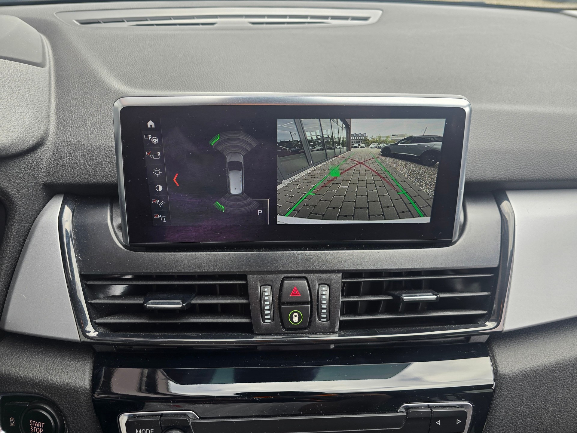 BMW 220 Gran Tourer 220d xDrive Gran Tourer Steptronic CH-Fahrzeug-image-14