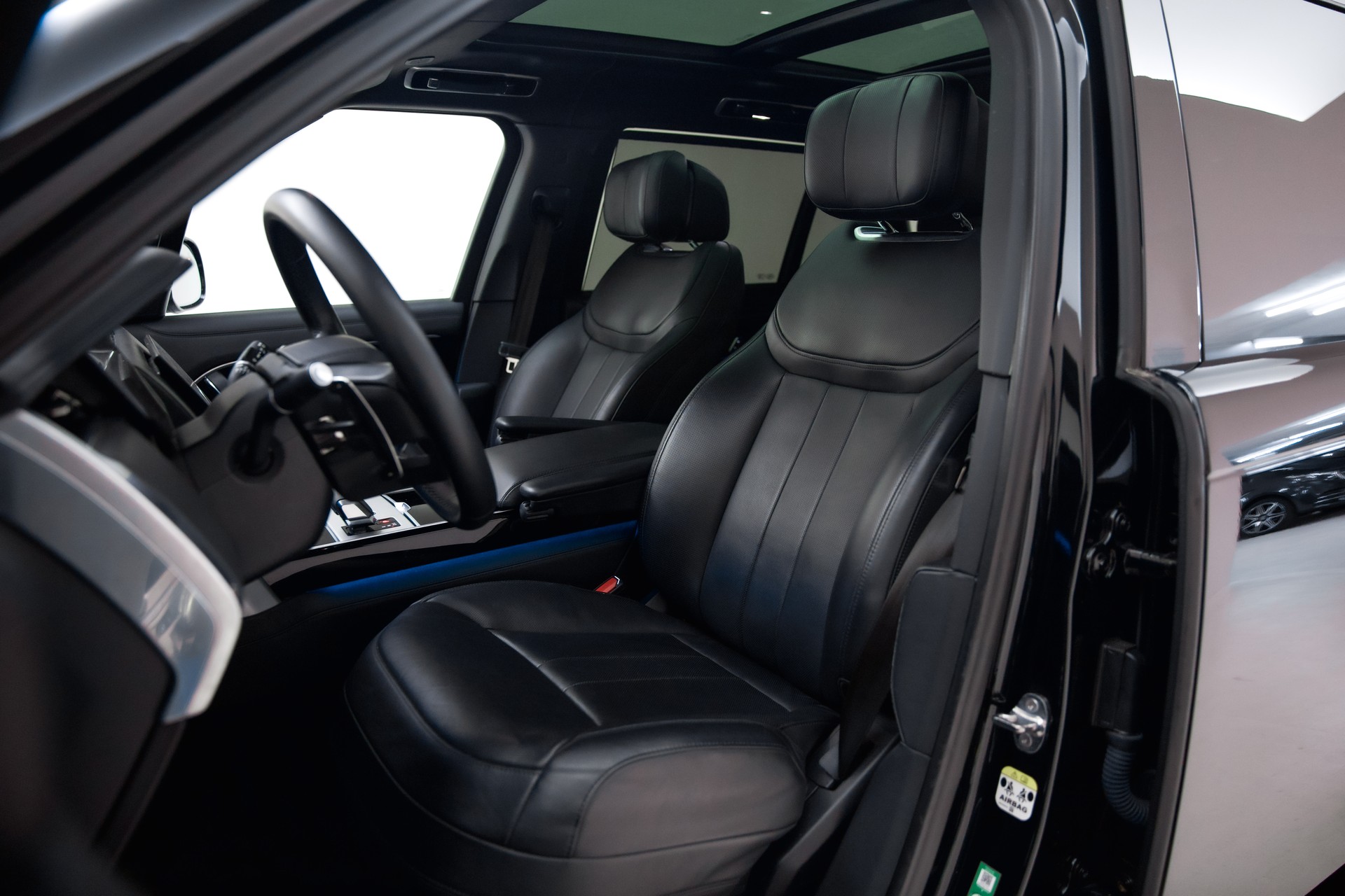 LAND ROVER Range Rover LWB 7 Plätze D350 3.0D I6 MHEV SE Automatic-image-21