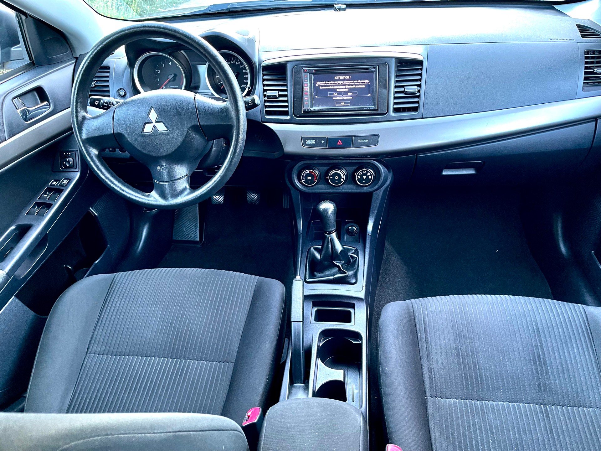 MITSUBISHI Lancer Sportback 1.6 Goal-showroom-element-1