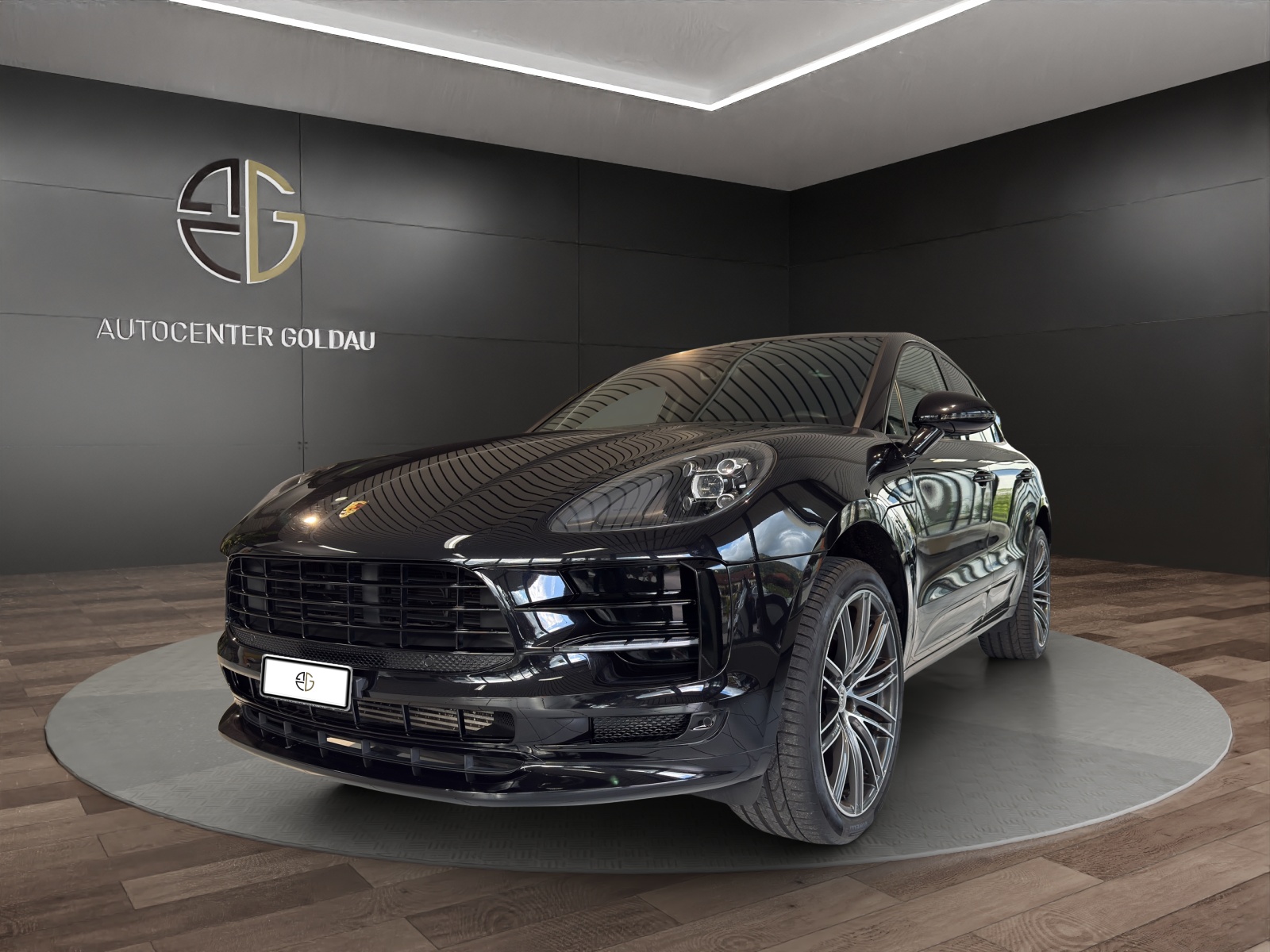 PORSCHE Macan PDK