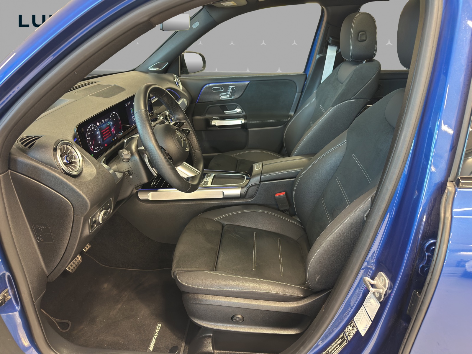 MERCEDES-BENZ GLB 220 4Matic 8G-Tronic-image-7
