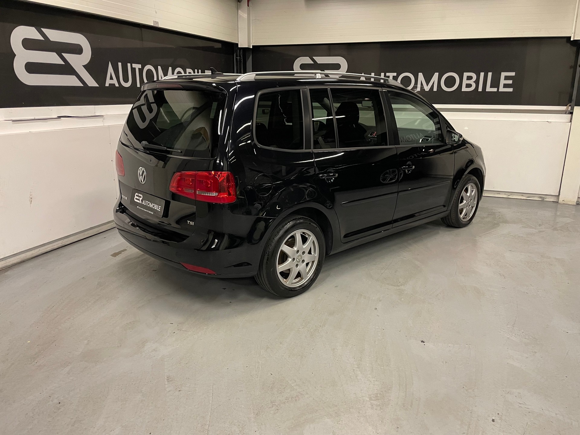 VW Touran 1.4 TSI Comfortline 7-Plätze-image-4
