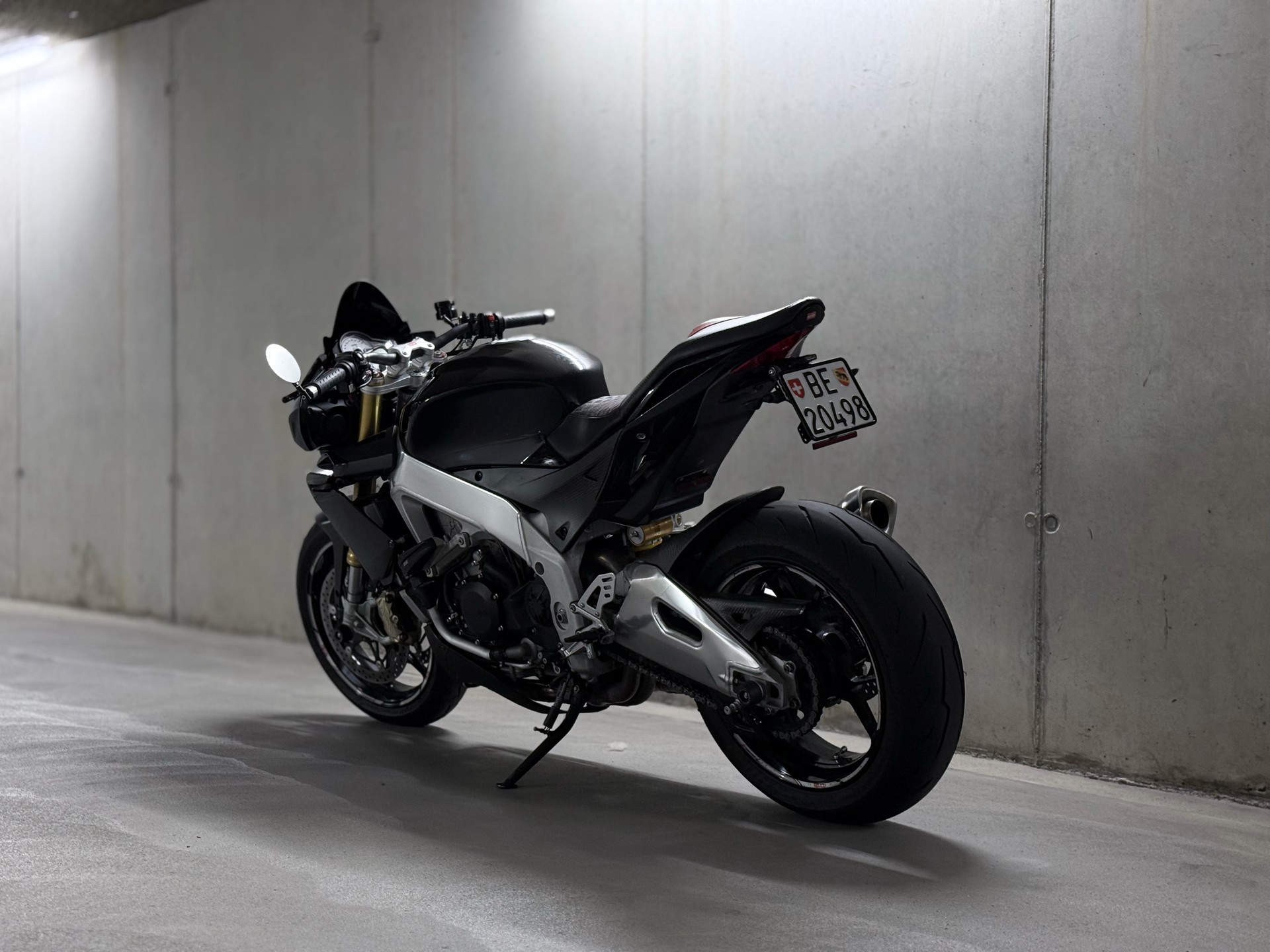 APRILIA Tuono V4 1100 RR-image-1