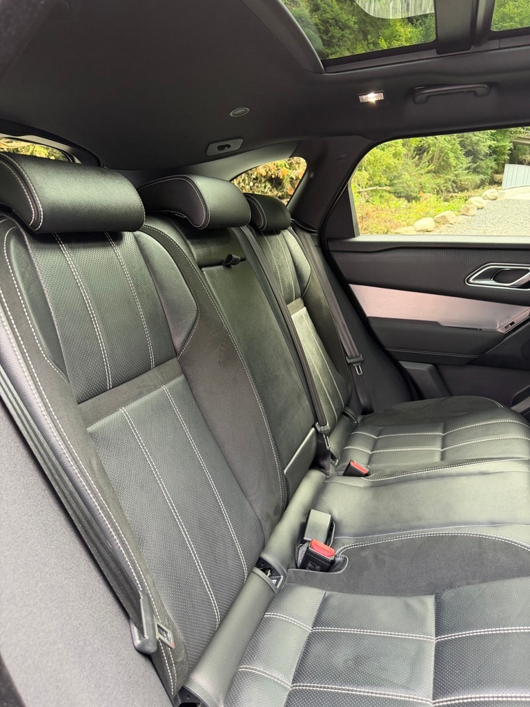 LAND ROVER Velar 2.0 T R DYNAMIC SE-image-10