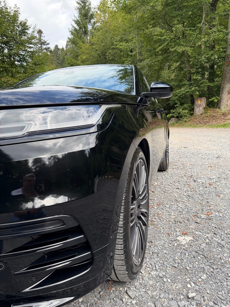 LAND ROVER Velar 2.0 T R DYNAMIC SE-image-2