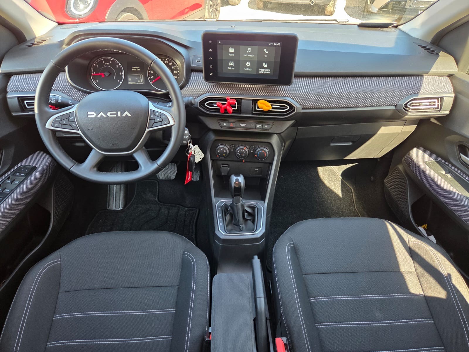 DACIA Sandero TCe 90 Expression CVT-image-10