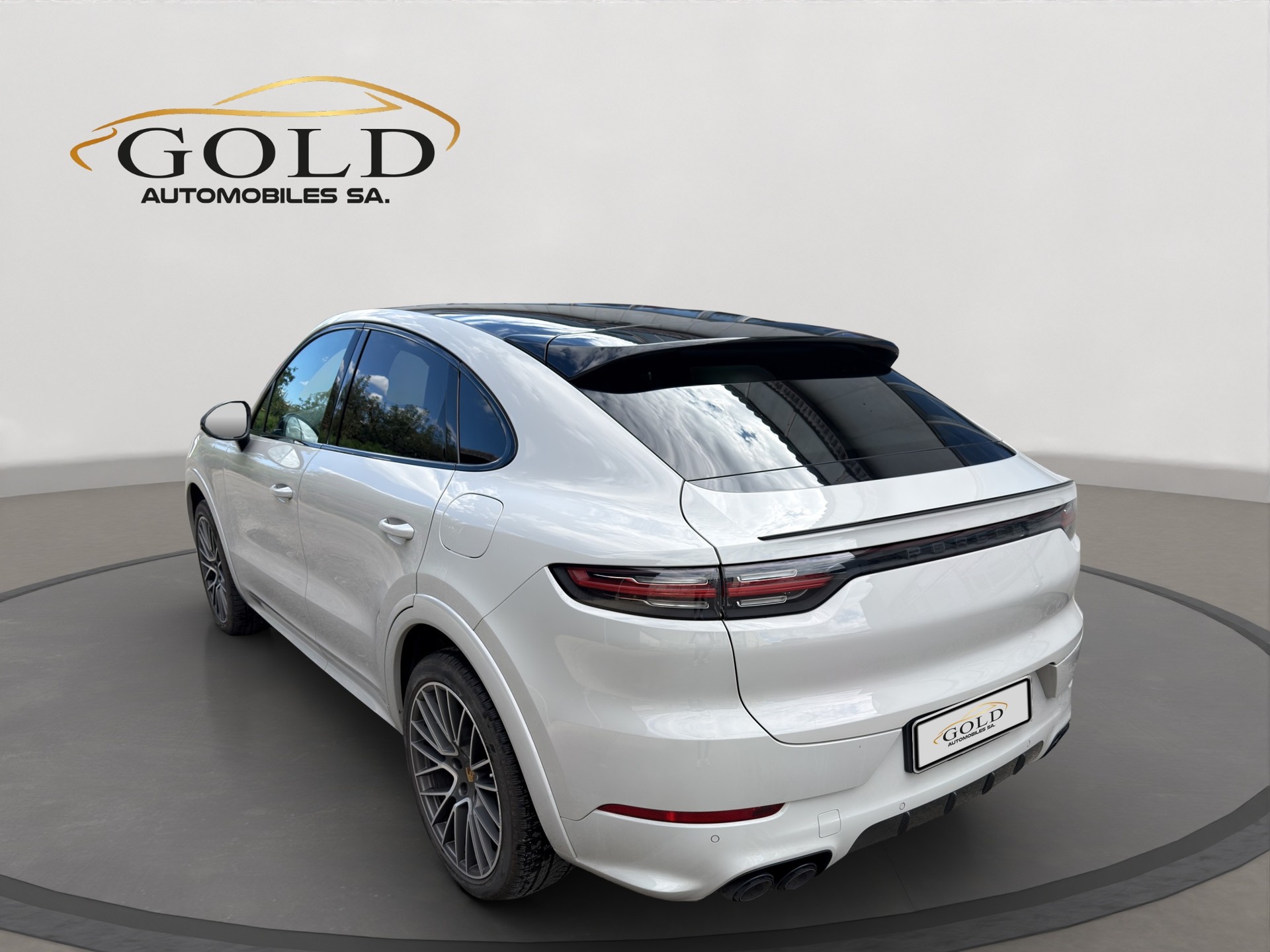 PORSCHE Cayenne Coupé E-Hybrid Full Options-image-10